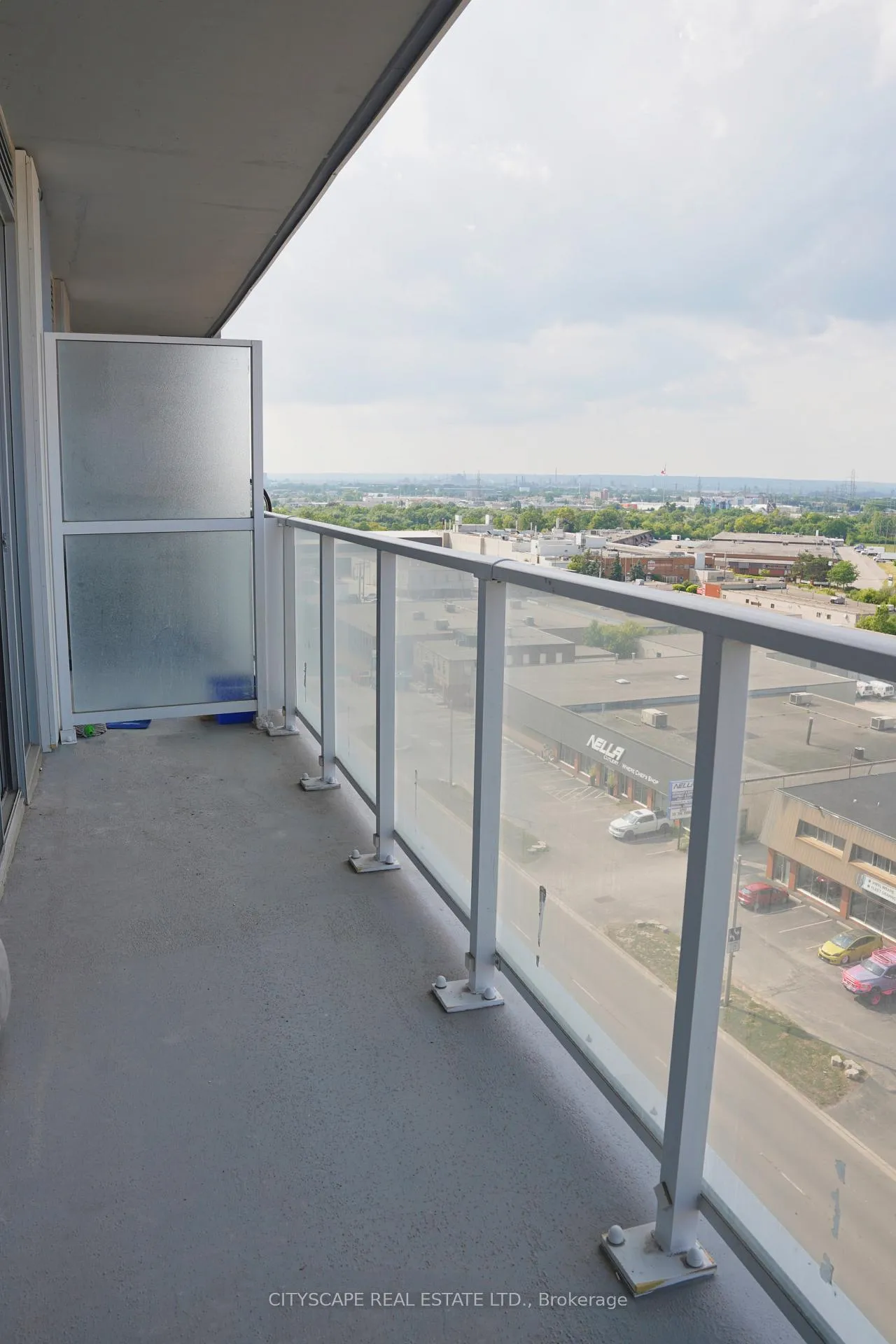 Photo 16 of Unit 913, 2782 Barton Street E, Hamilton, Riverdale — HOMEH