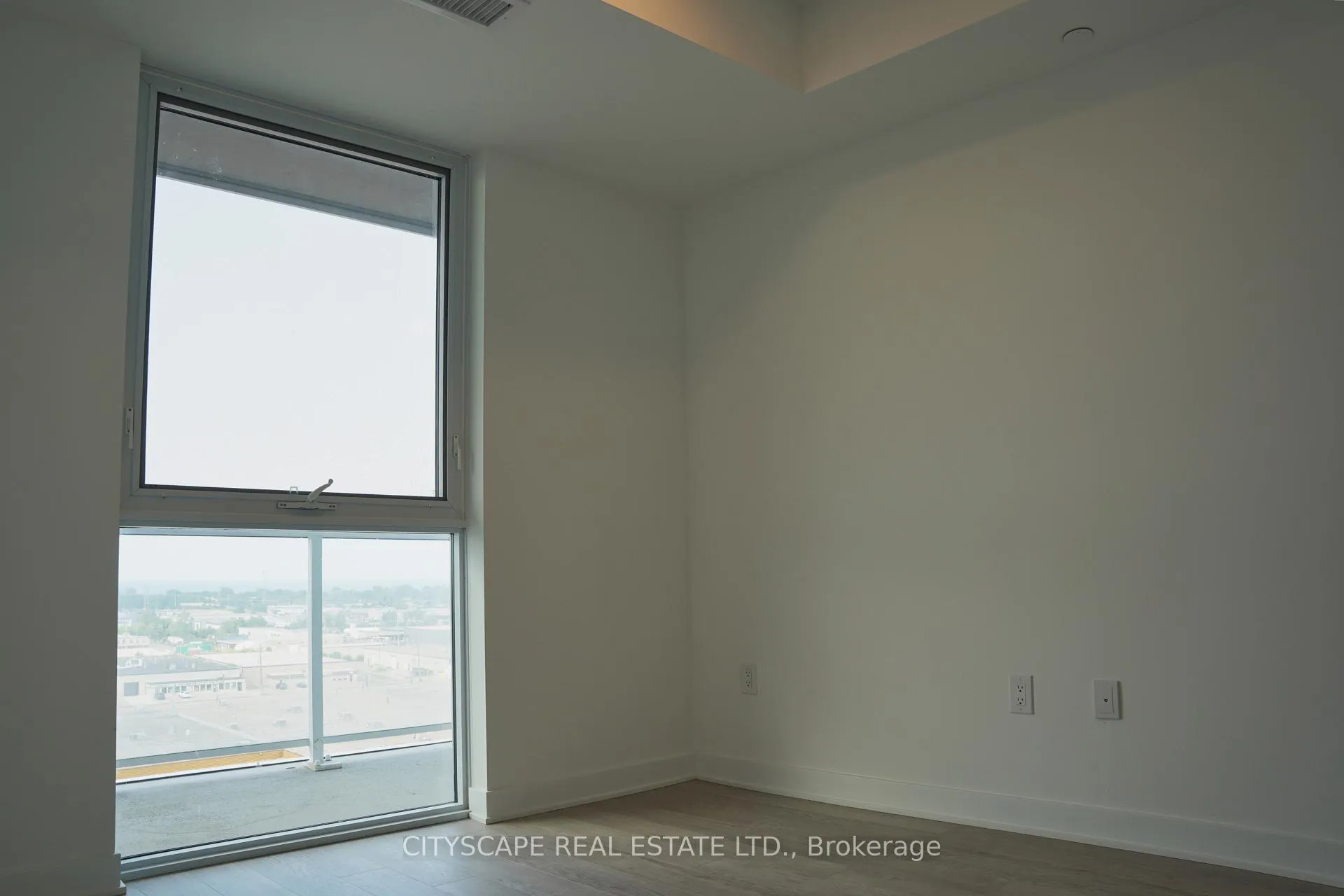 Photo 21 of Unit 913, 2782 Barton Street E, Hamilton, Riverdale — HOMEH