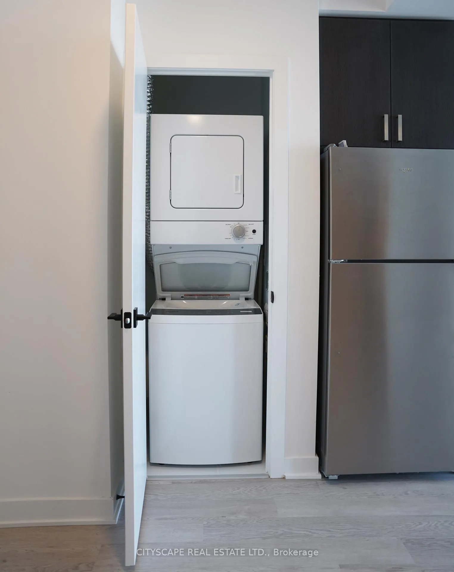 Photo 31 of Unit 913, 2782 Barton Street E, Hamilton, Riverdale — HOMEH