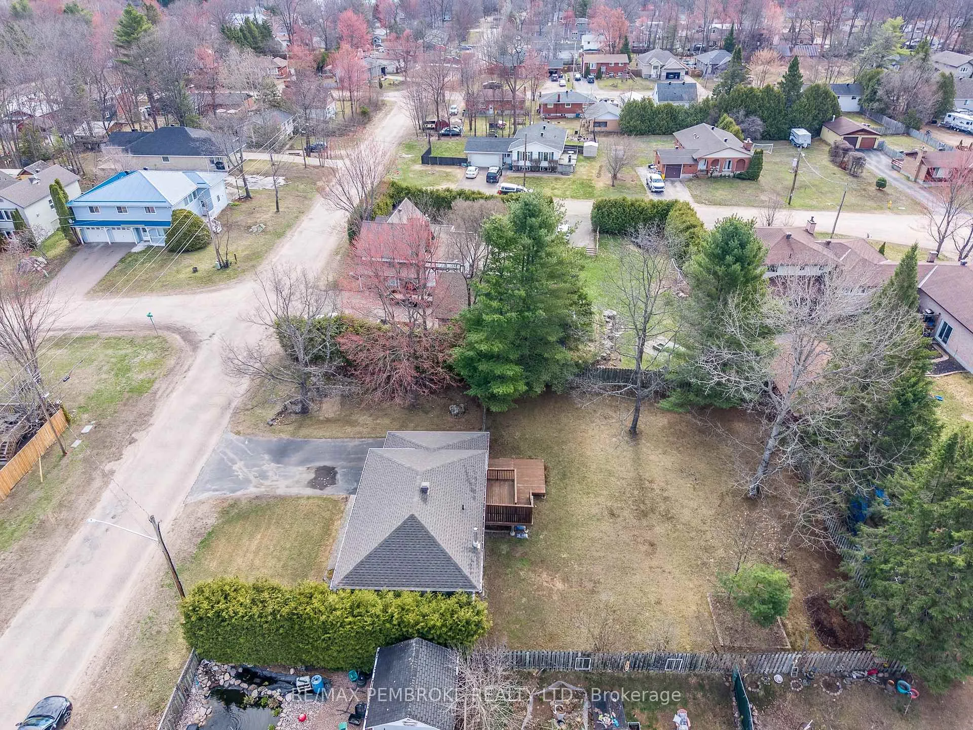 Photo 5 of 5 Edward Street, Petawawa — HOMEH