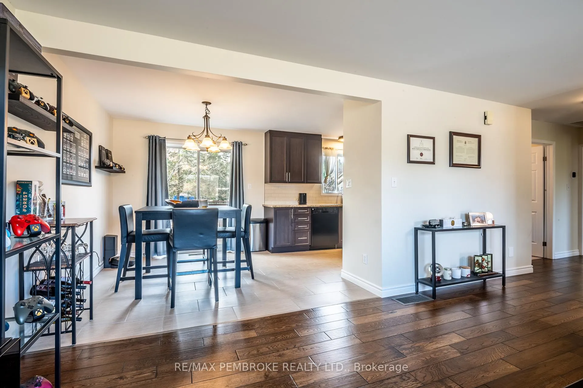 Photo 18 of 5 Edward Street, Petawawa — HOMEH