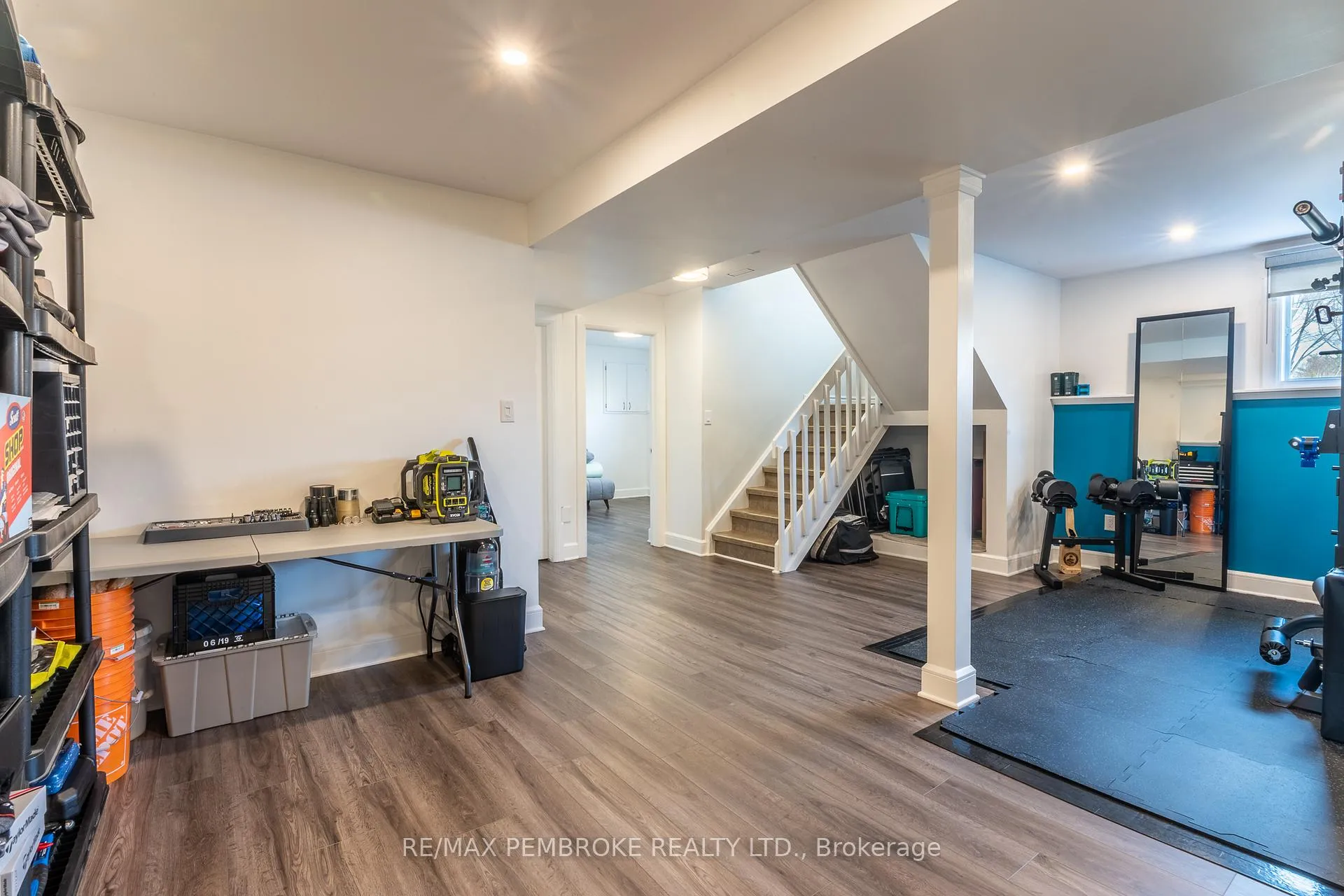 Photo 33 of 5 Edward Street, Petawawa — HOMEH