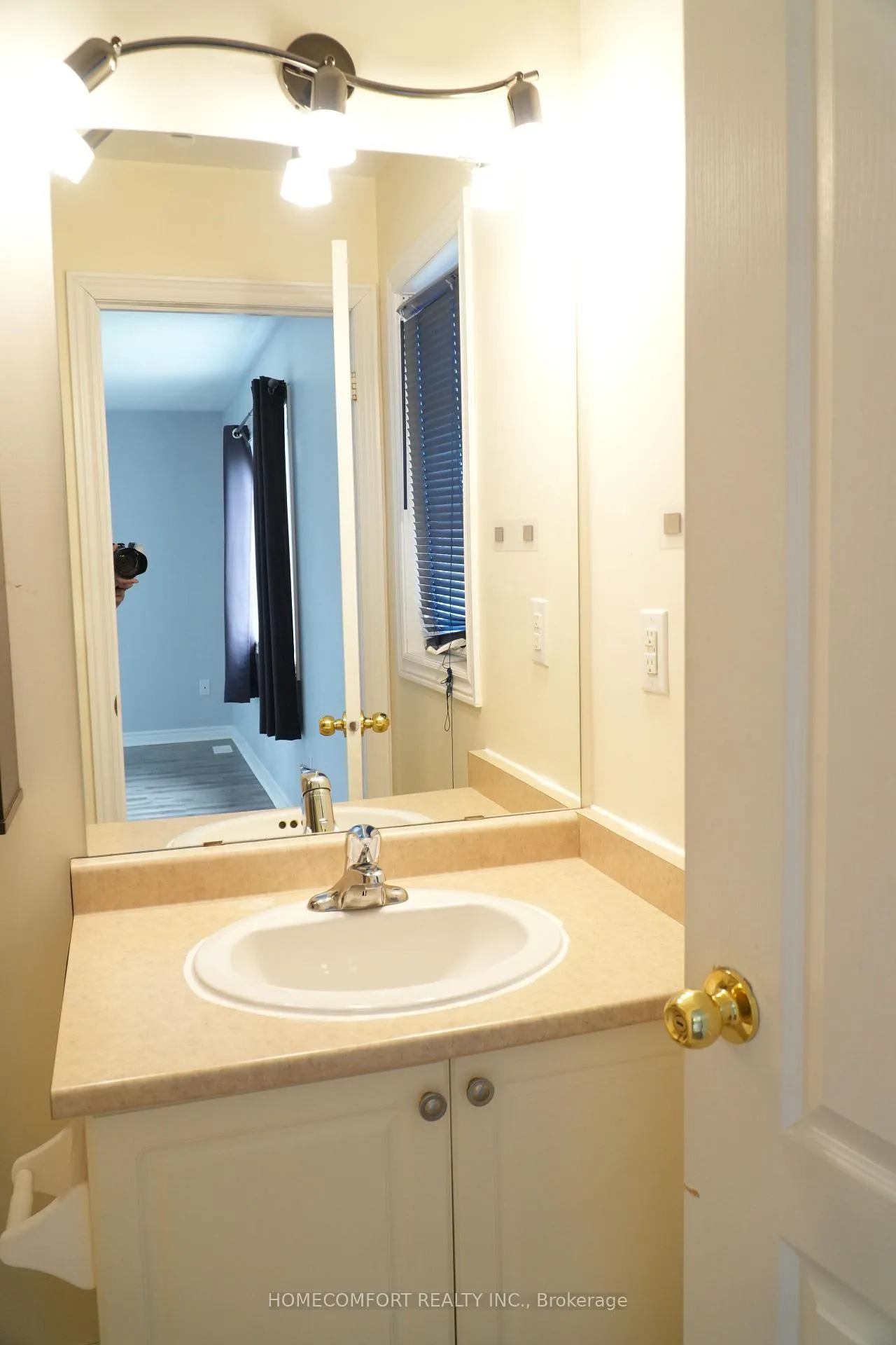 Photo 5 of 169 Hammersly Boulevard, Markham, Wismer — HOMEH