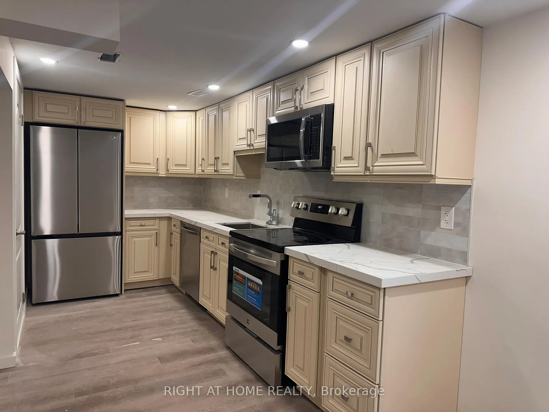 Photo 11 of Unit Basement, 7 Kempsell Crescent, North York, Don Valley Village — HOMEH