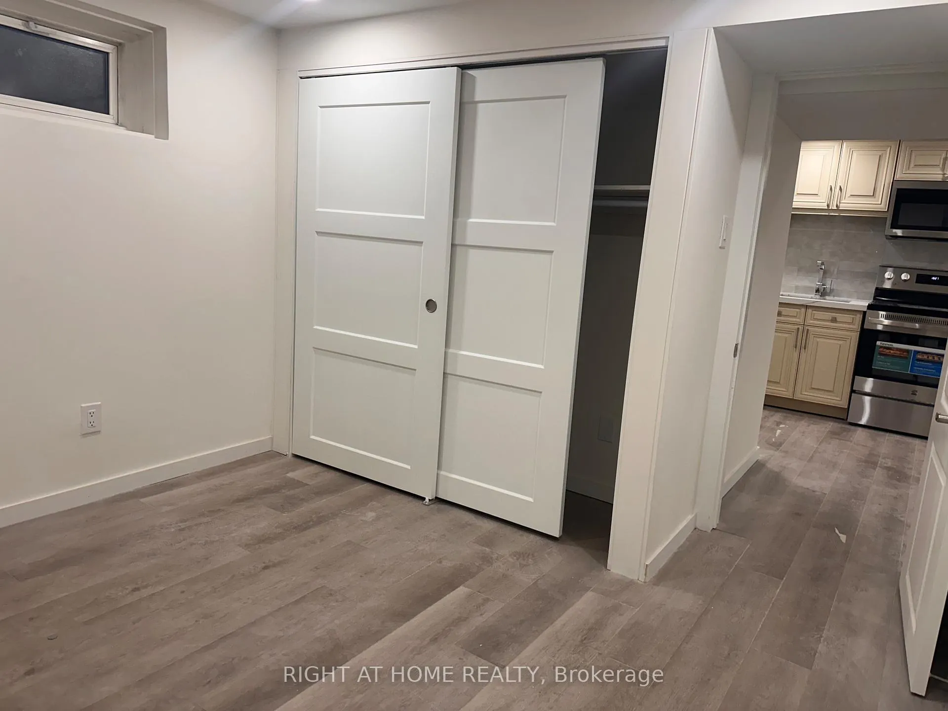 Photo 18 of Unit Basement, 7 Kempsell Crescent, North York, Don Valley Village — HOMEH