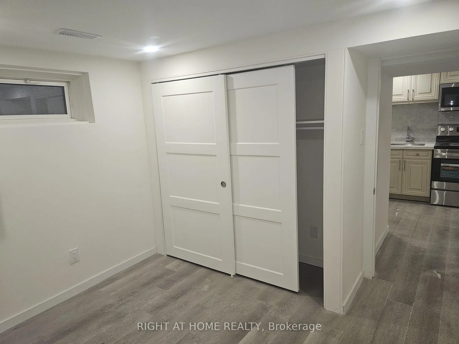 Photo 23 of Unit Basement, 7 Kempsell Crescent, North York, Don Valley Village — HOMEH