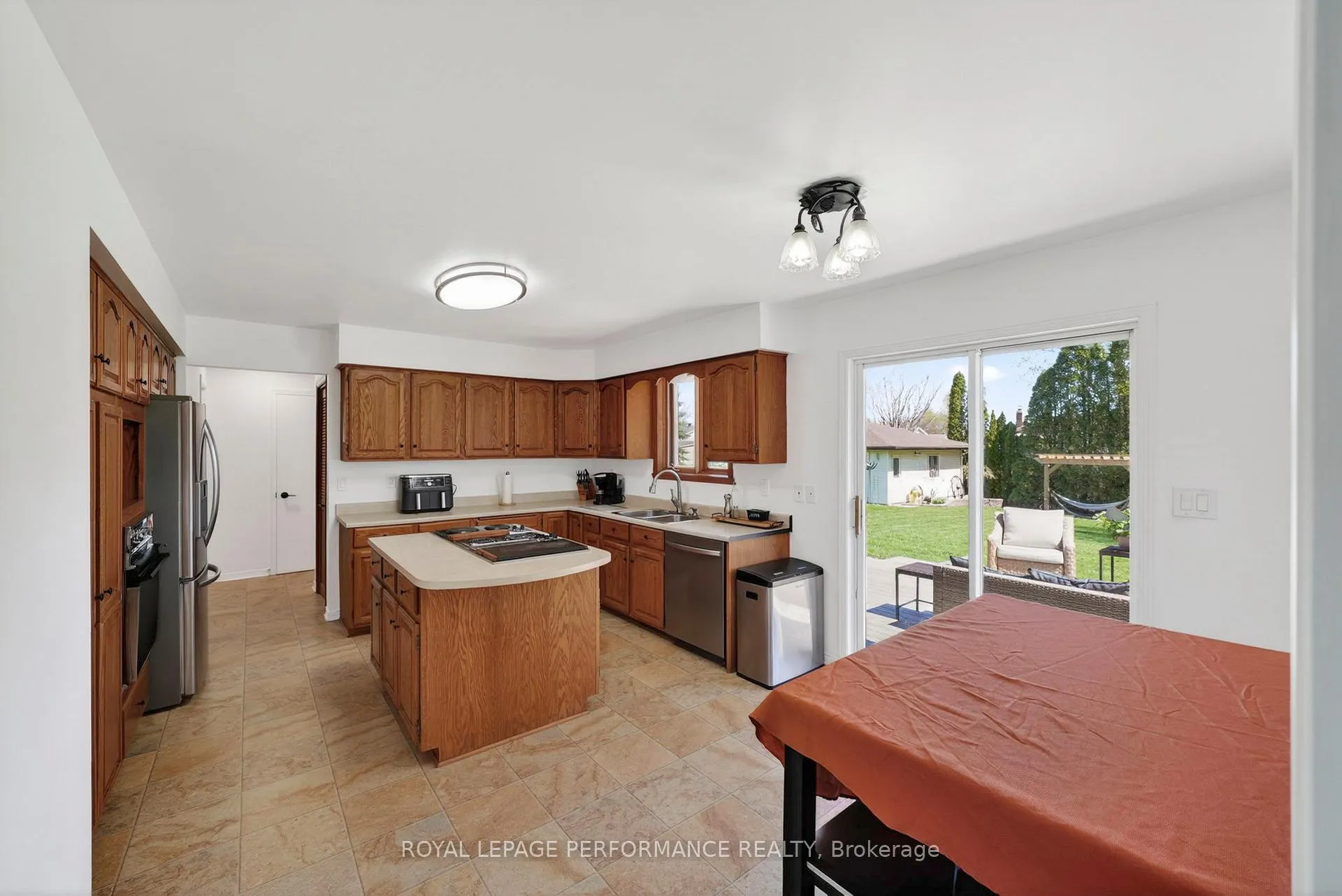 Photo 11 of 1793 Dewhurst Avenue, Cornwall — HOMEH