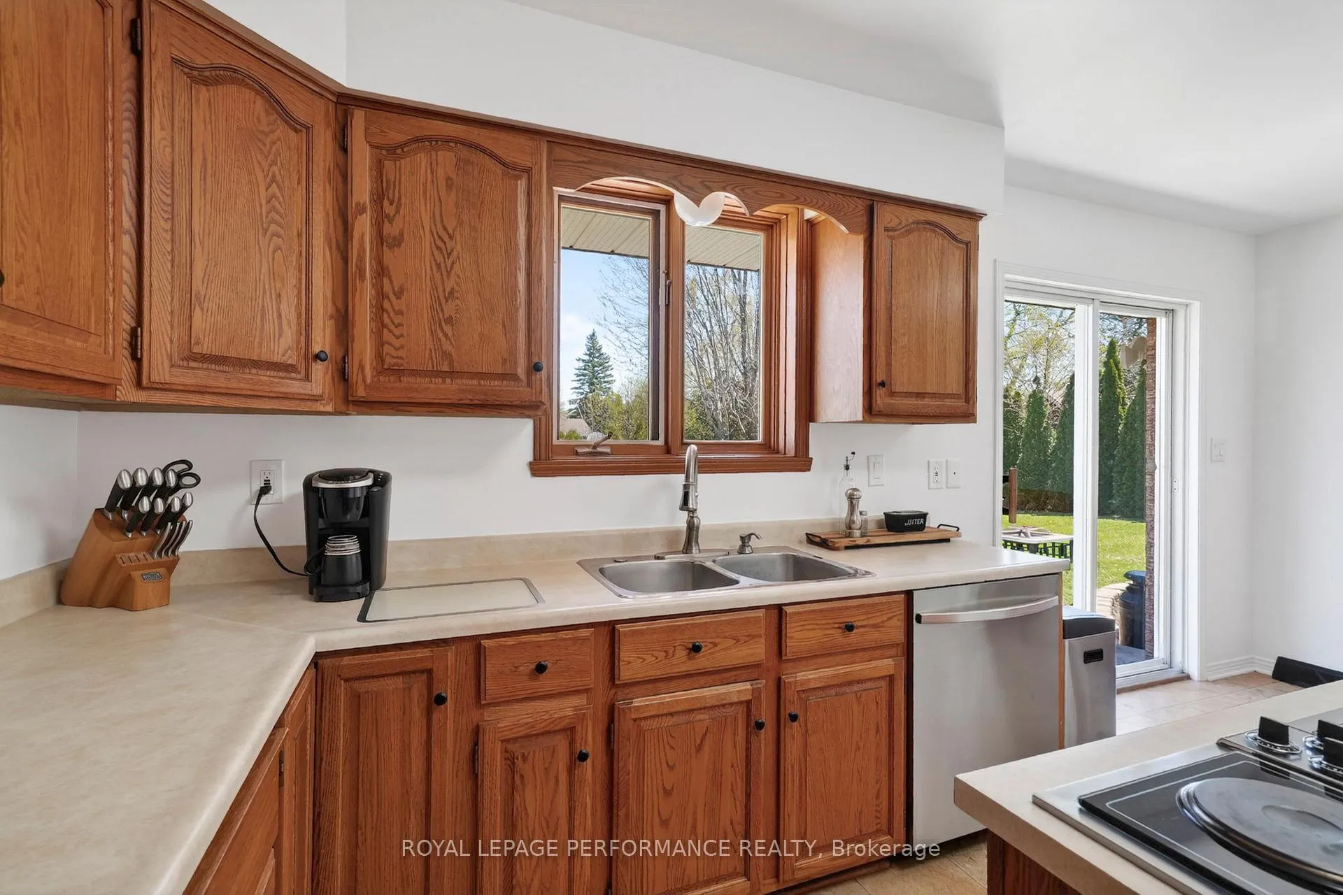 Photo 15 of 1793 Dewhurst Avenue, Cornwall — HOMEH