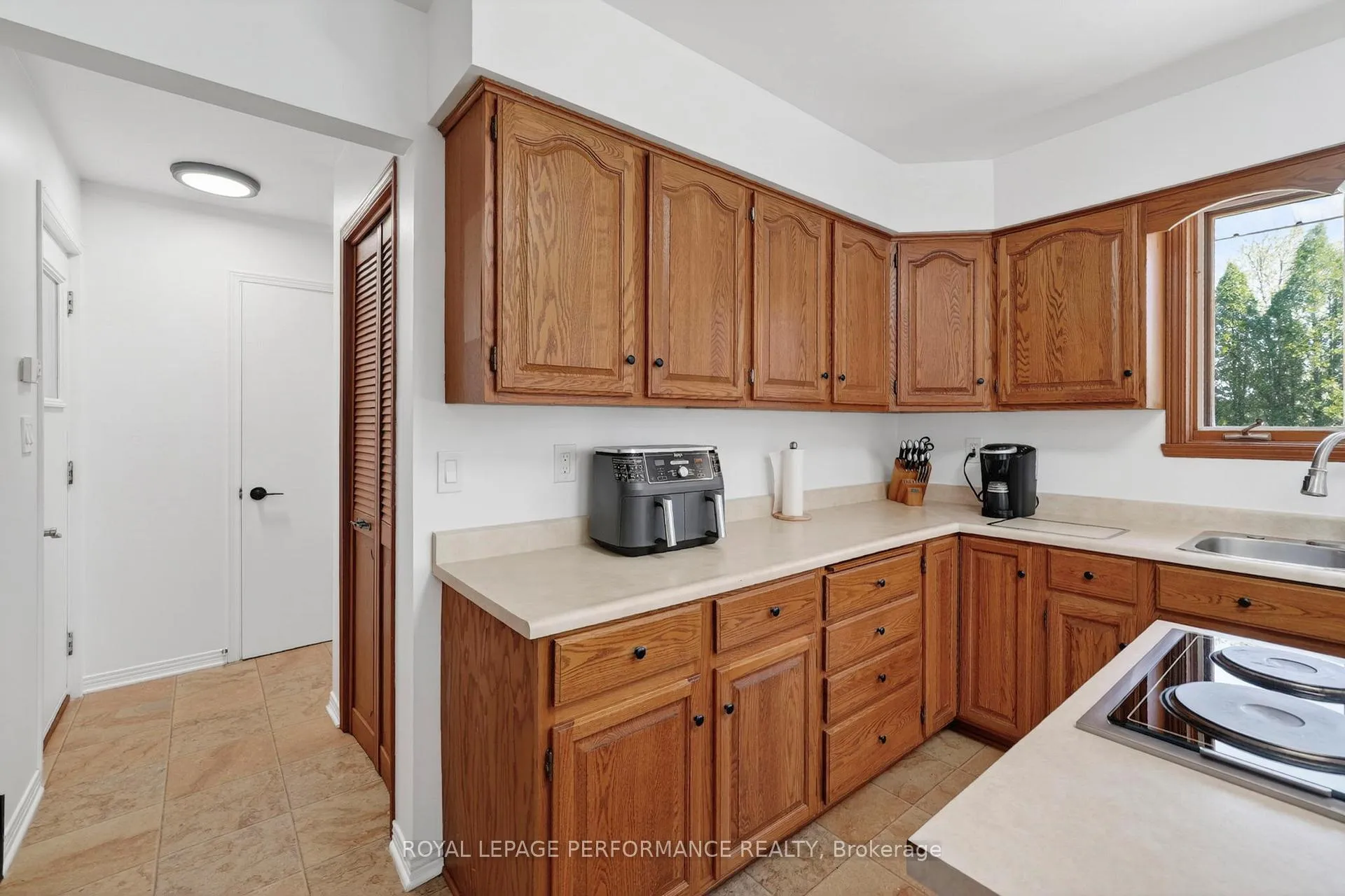 Photo 16 of 1793 Dewhurst Avenue, Cornwall — HOMEH