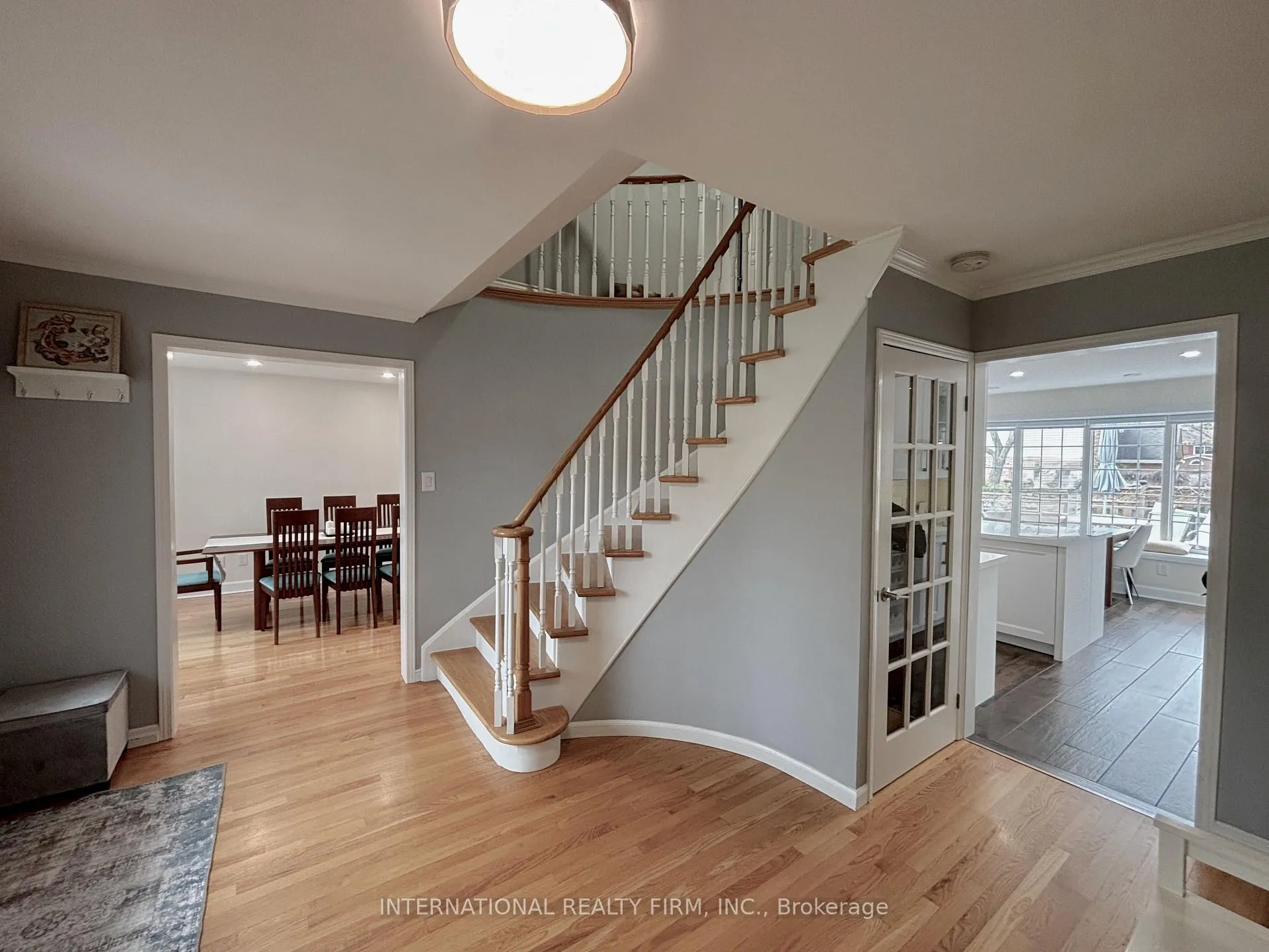 Photo 15 of 168 Willow Lane, Newmarket, Bristol-London — HOMEH