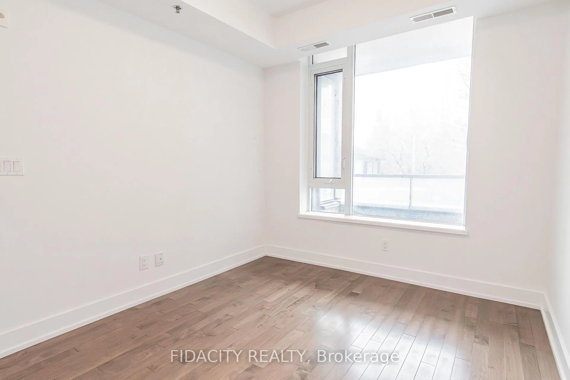 Photo 10 of Unit 201, 360 Patricia Avenue, Ottawa, Westboro South — HOMEH
