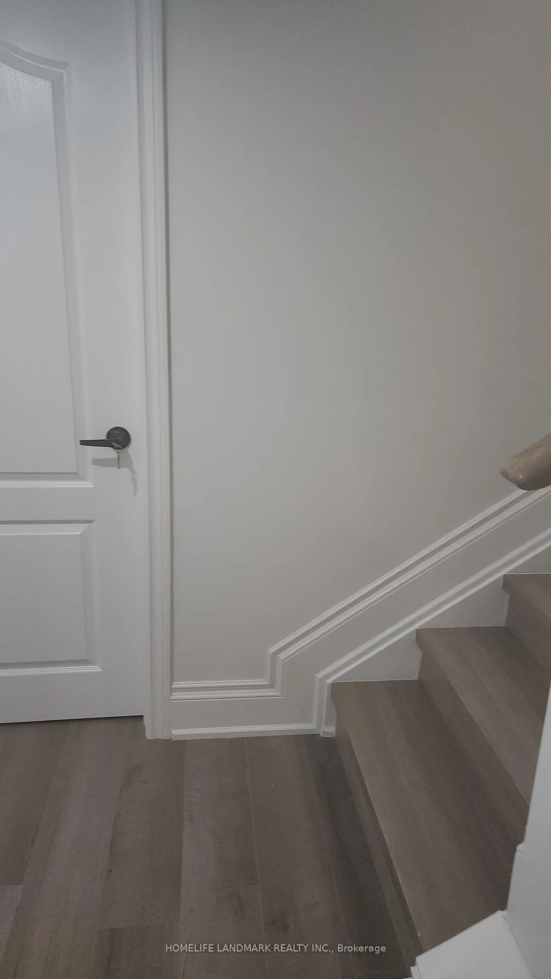 Photo 2 of 17 Vanni Avenue, Markham, Middlefield — HOMEH