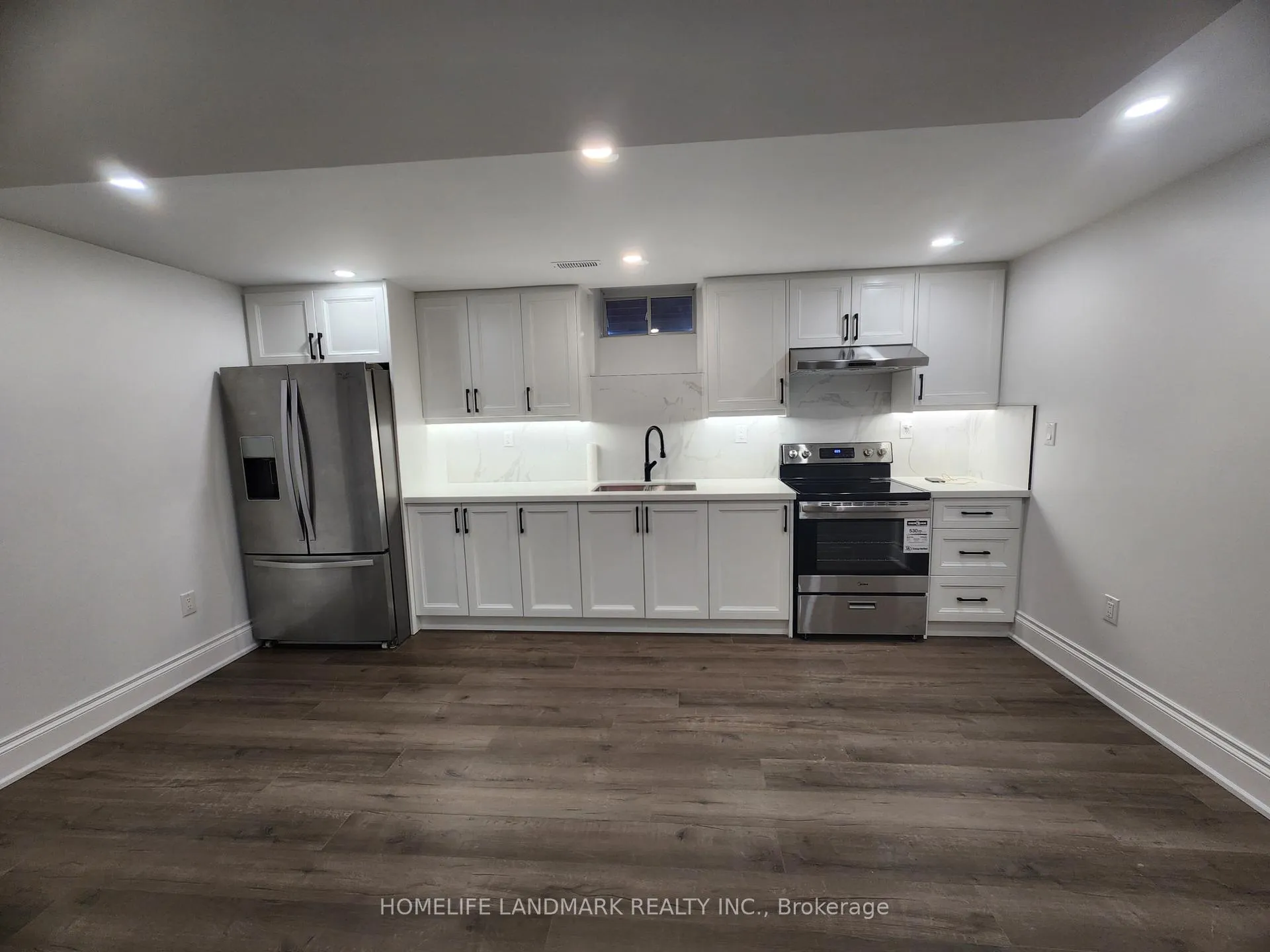 Photo 5 of 17 Vanni Avenue, Markham, Middlefield — HOMEH