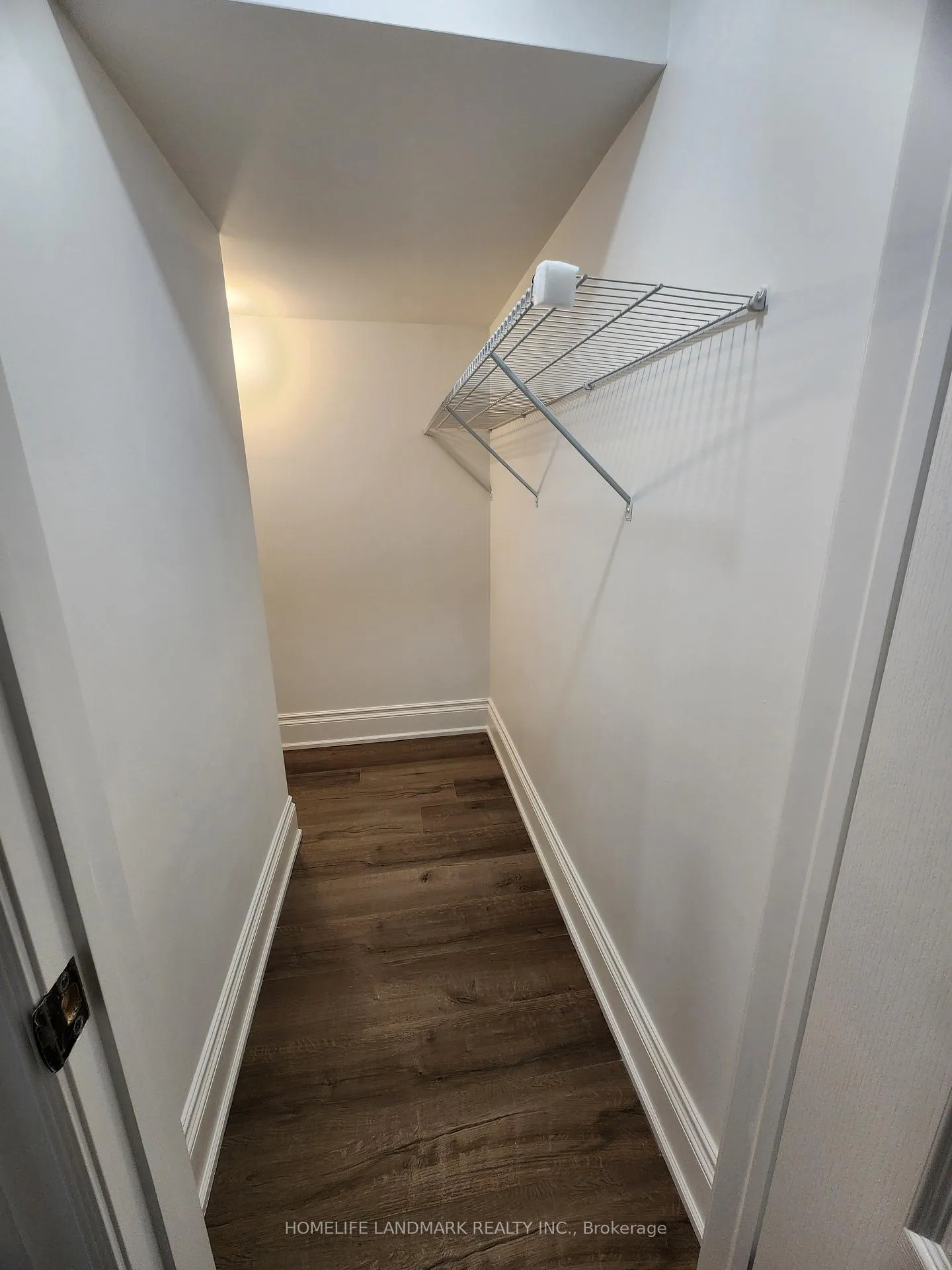 Photo 7 of 17 Vanni Avenue, Markham, Middlefield — HOMEH