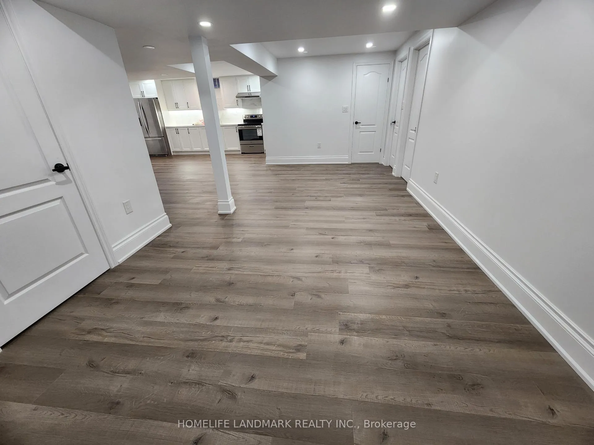 Photo 10 of 17 Vanni Avenue, Markham, Middlefield — HOMEH