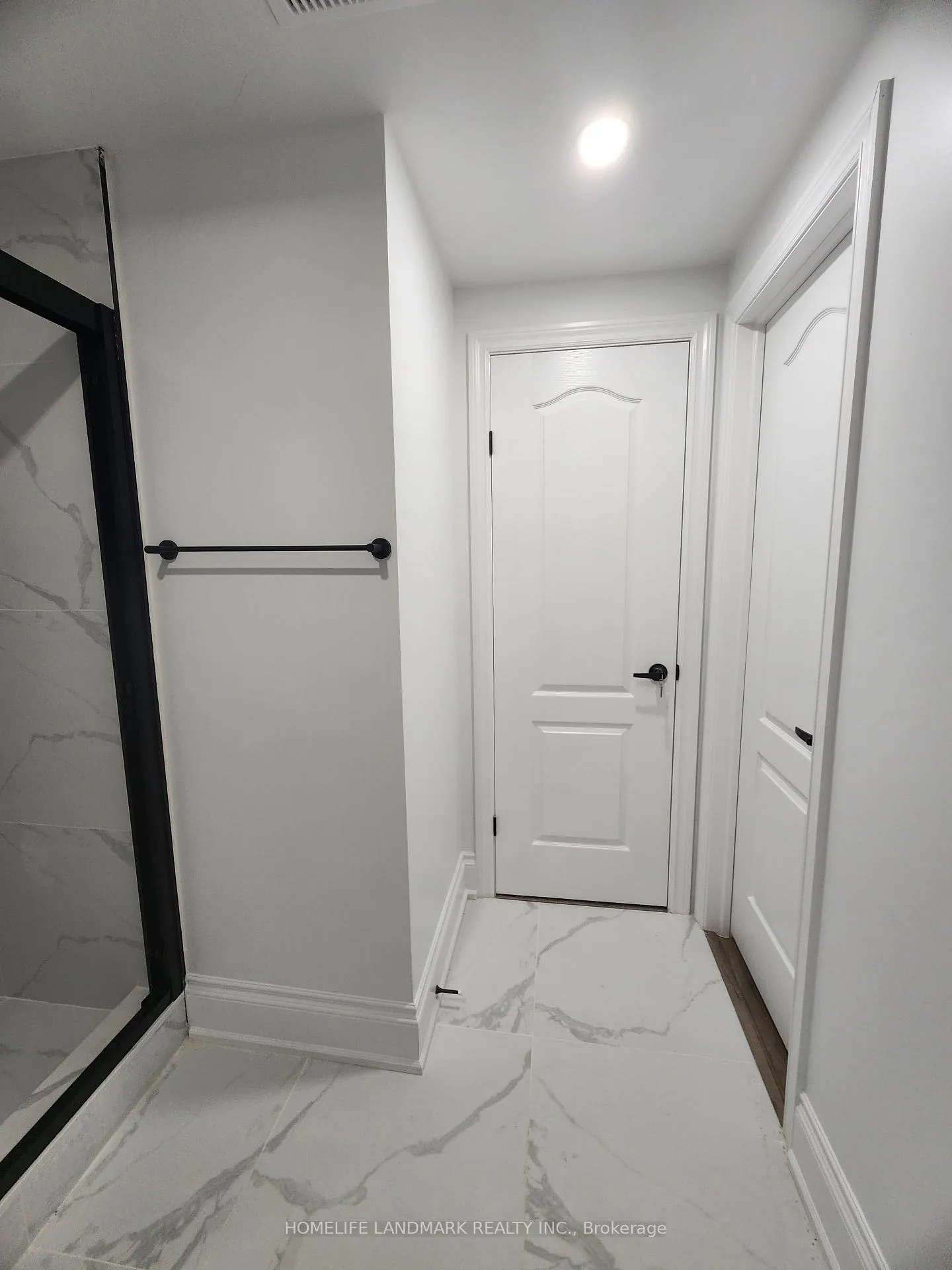 Photo 12 of 17 Vanni Avenue, Markham, Middlefield — HOMEH