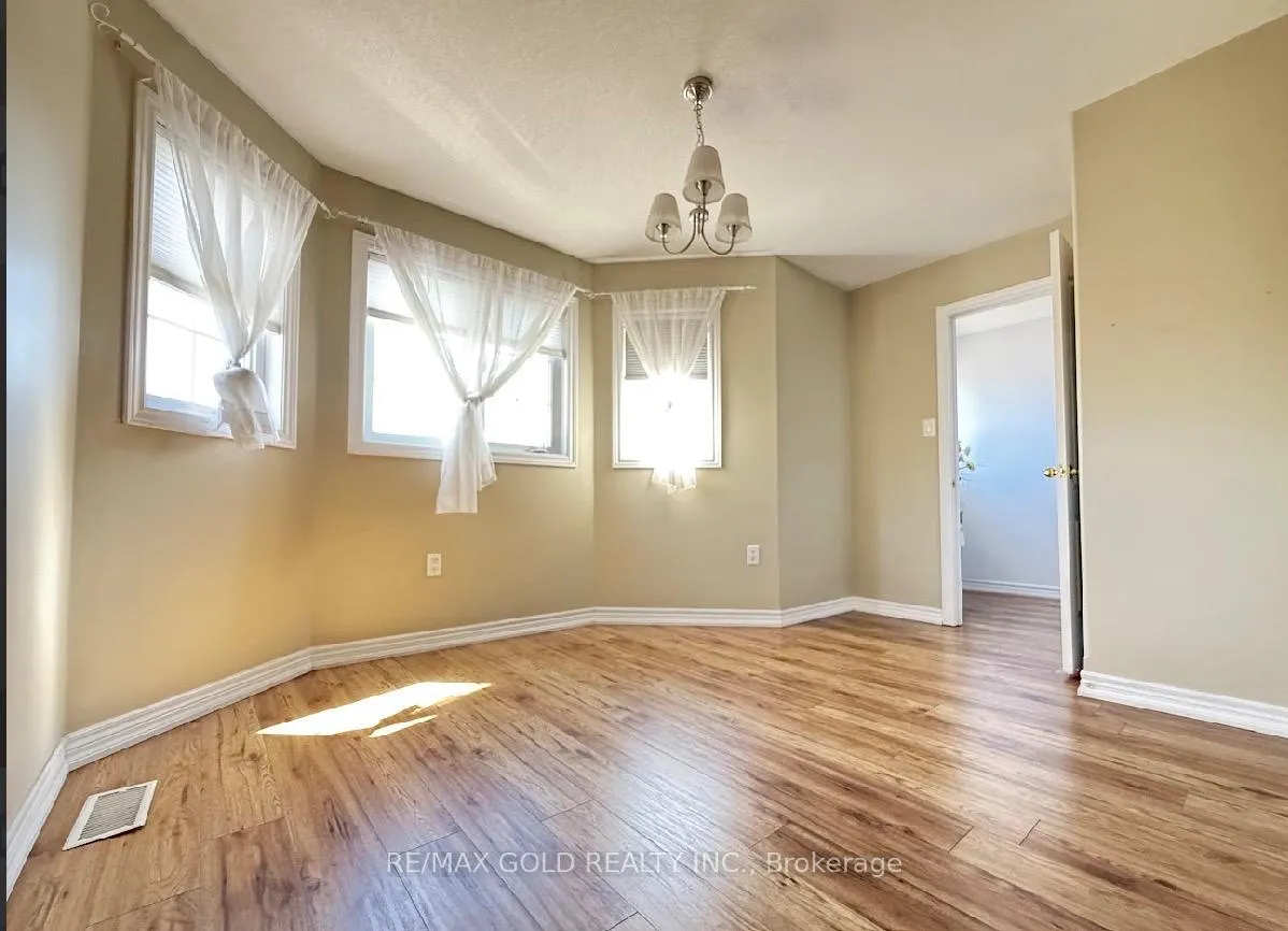 Photo 27 of 128 Buchanan Drive, New Tecumseth, Alliston — HOMEH