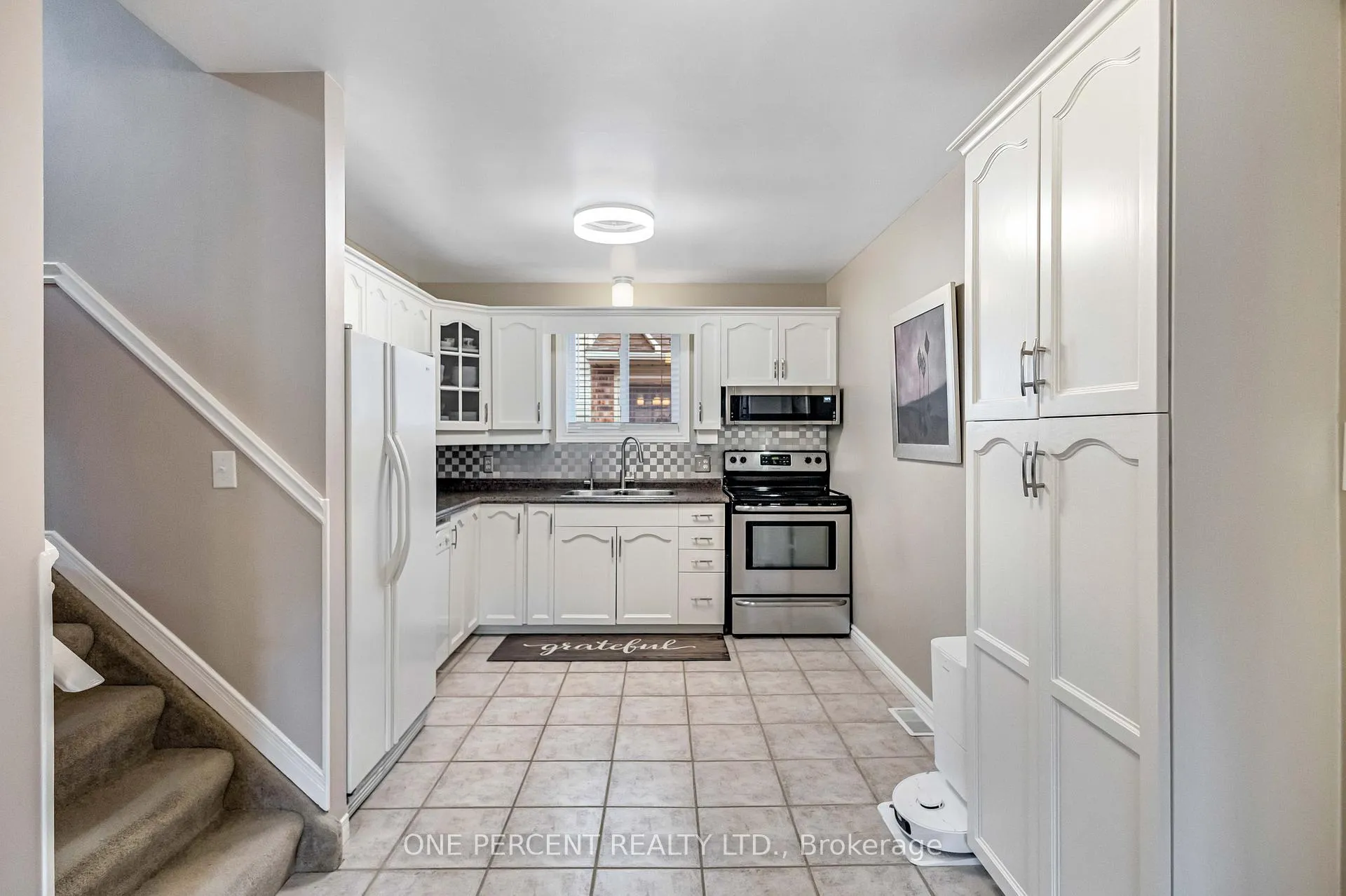 Photo 11 of 57 Coxwell Crescent, Brantford — HOMEH