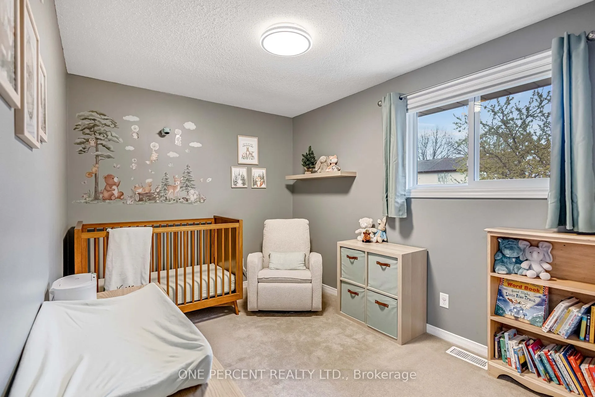 Photo 18 of 57 Coxwell Crescent, Brantford — HOMEH