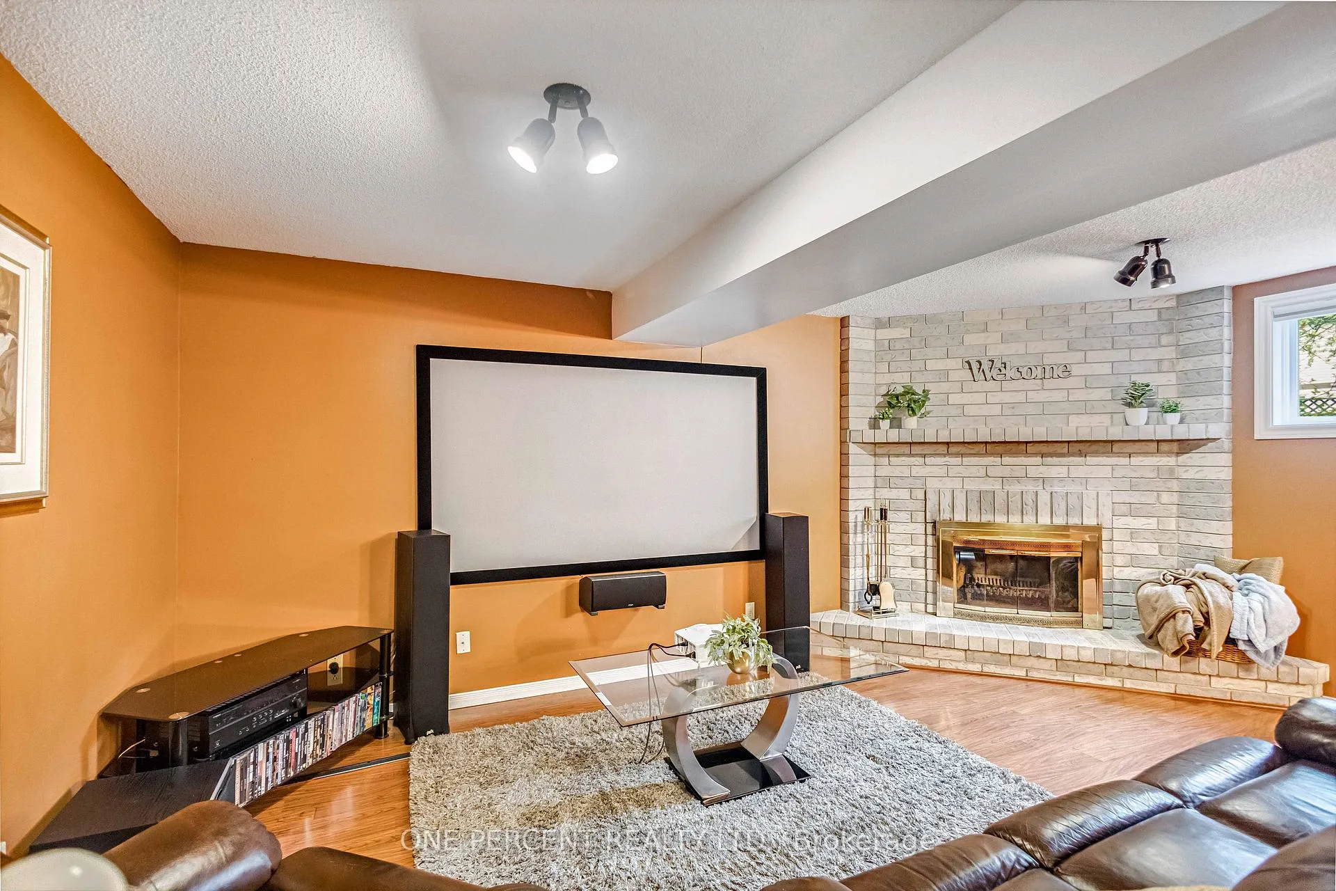 Photo 22 of 57 Coxwell Crescent, Brantford — HOMEH
