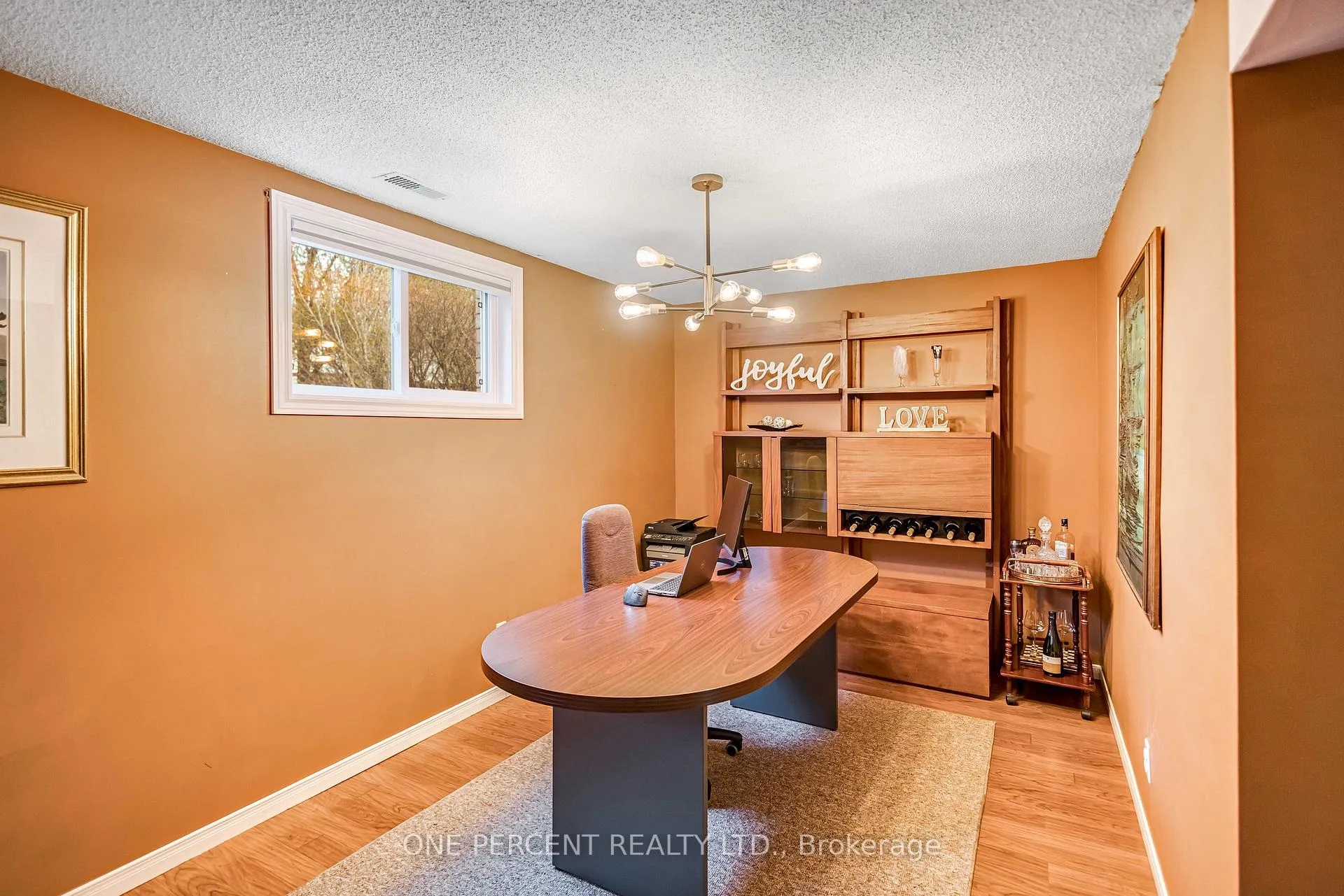 Photo 26 of 57 Coxwell Crescent, Brantford — HOMEH
