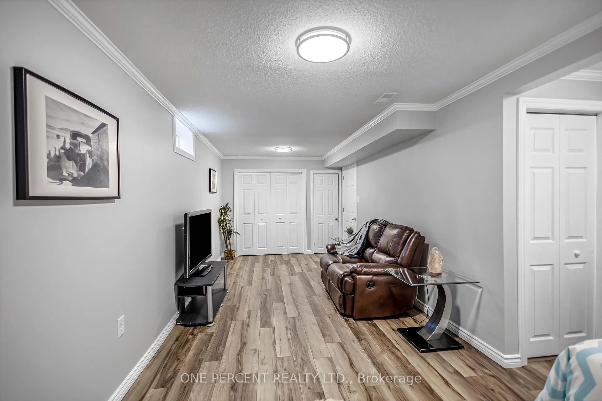 Photo 32 of 57 Coxwell Crescent, Brantford — HOMEH
