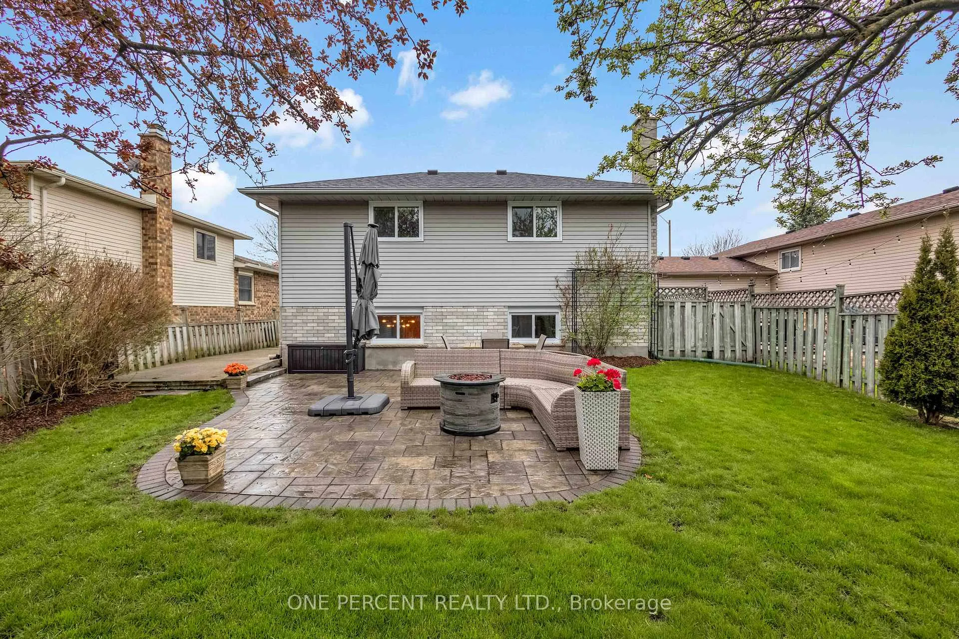 Photo 35 of 57 Coxwell Crescent, Brantford — HOMEH