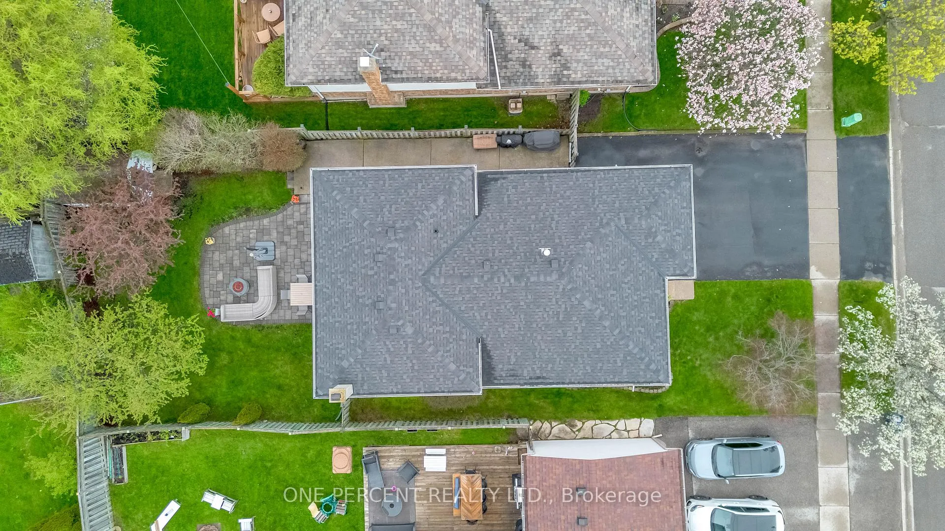 Photo 44 of 57 Coxwell Crescent, Brantford — HOMEH