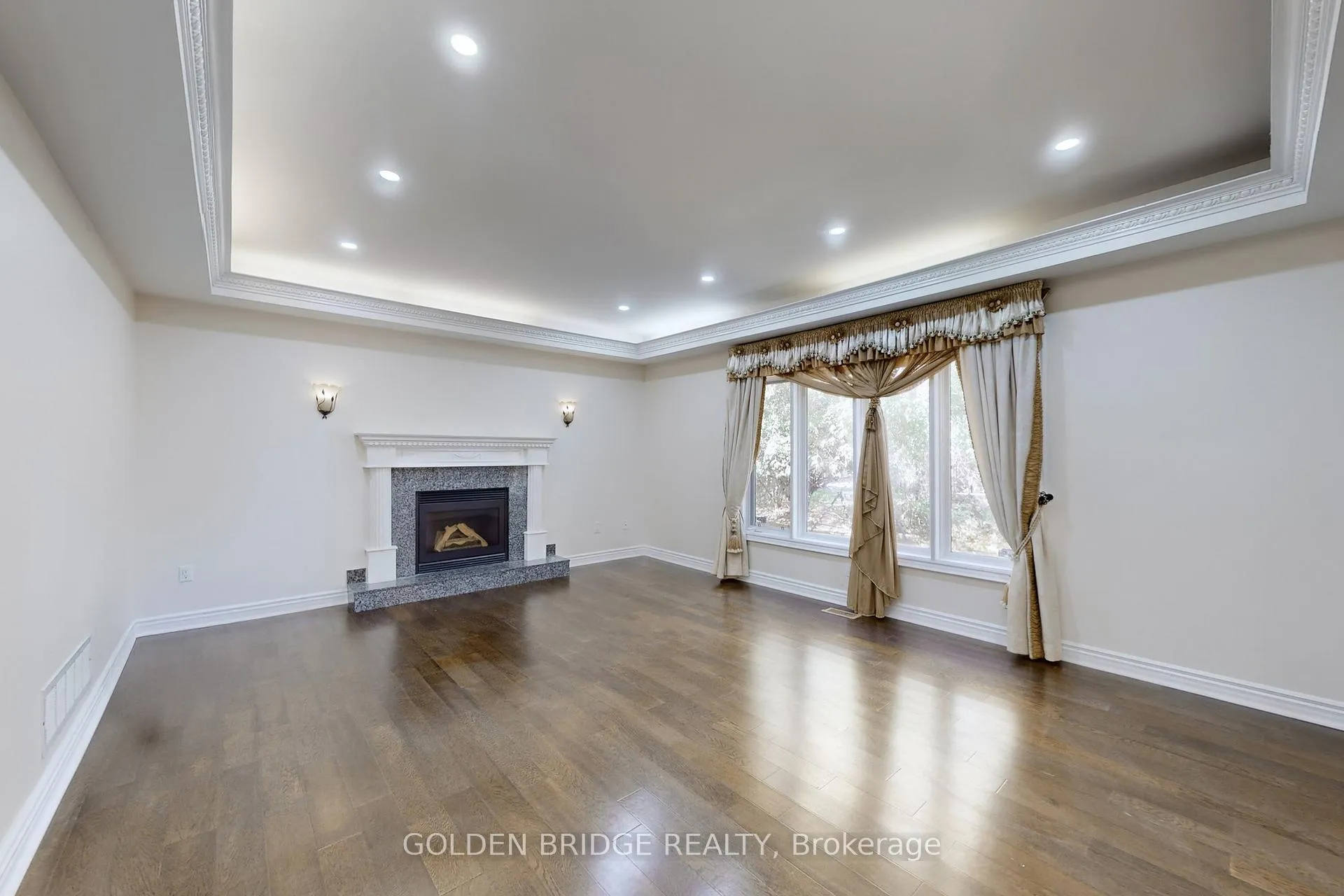 Photo 7 of 57 Cassandra Crescent, Richmond Hill, Bayview Hill — HOMEH