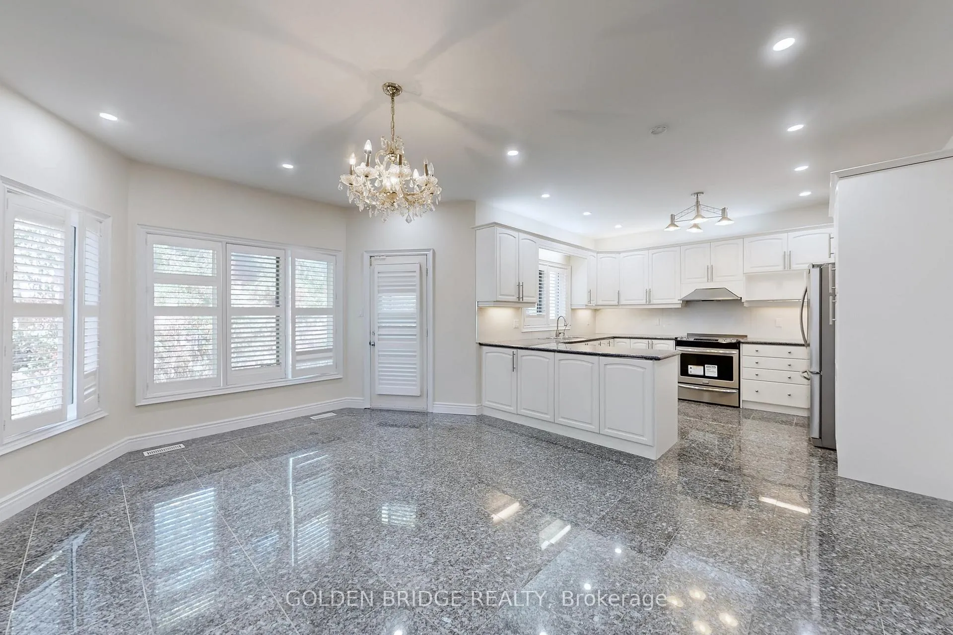 Photo 8 of 57 Cassandra Crescent, Richmond Hill, Bayview Hill — HOMEH