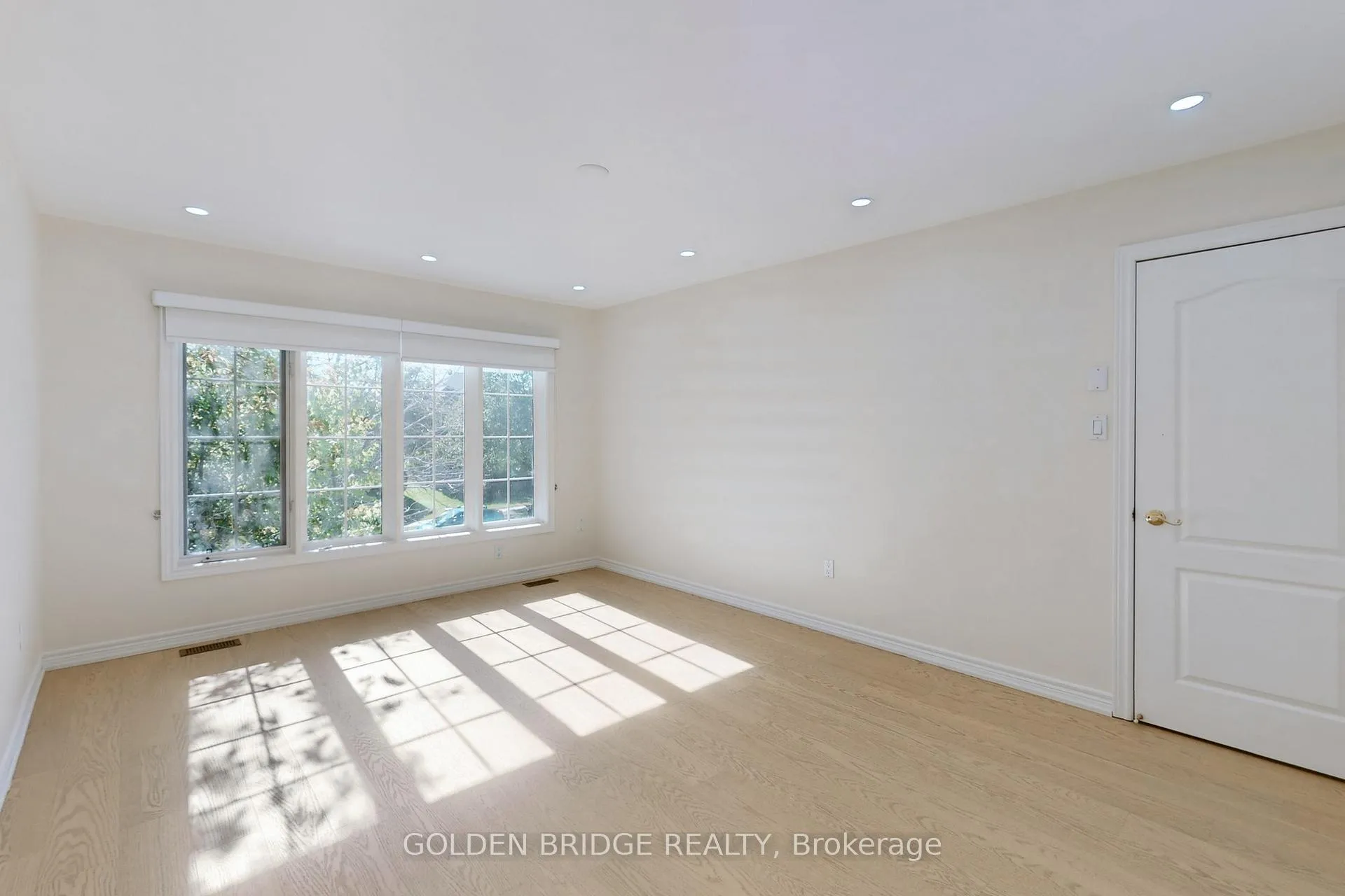 Photo 21 of 57 Cassandra Crescent, Richmond Hill, Bayview Hill — HOMEH