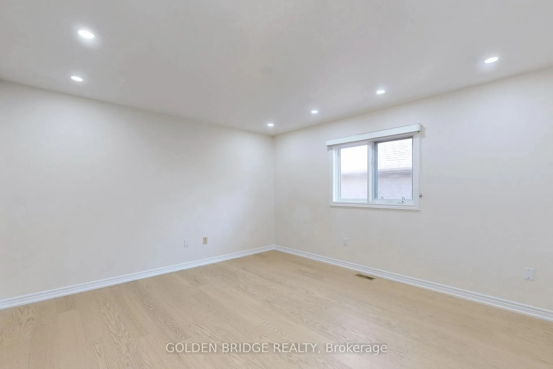 Photo 22 of 57 Cassandra Crescent, Richmond Hill, Bayview Hill — HOMEH