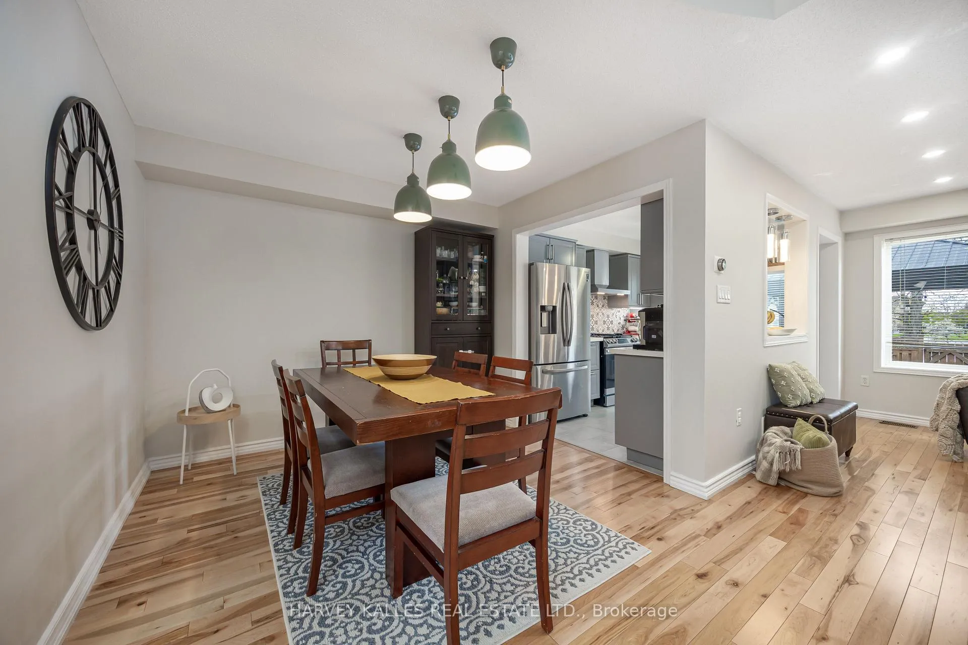 Photo 7 of 4108 Kryzan Drive, Burlington, Tansley — HOMEH