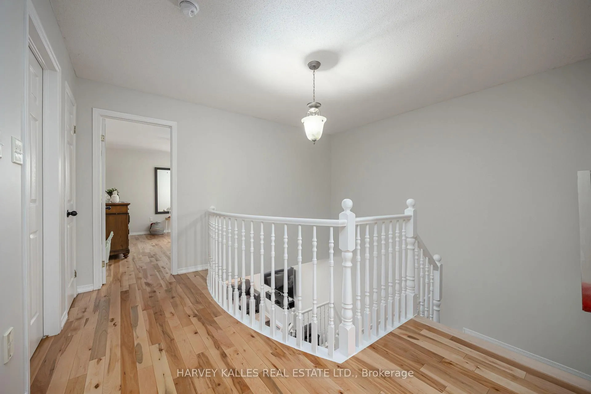 Photo 16 of 4108 Kryzan Drive, Burlington, Tansley — HOMEH