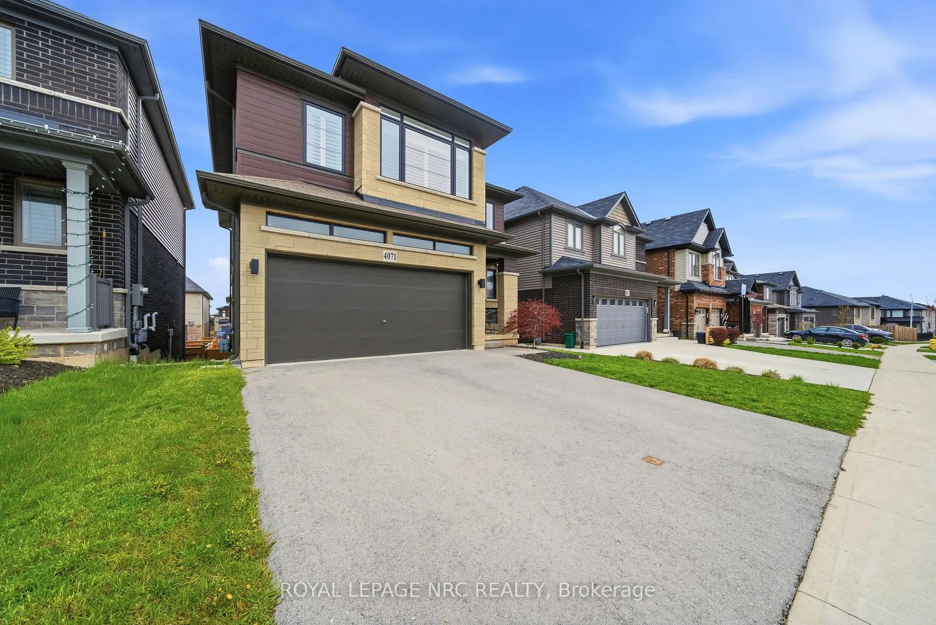 Photo 4 of 4071 Thomas Street, Lincoln, Beamsville — HOMEH