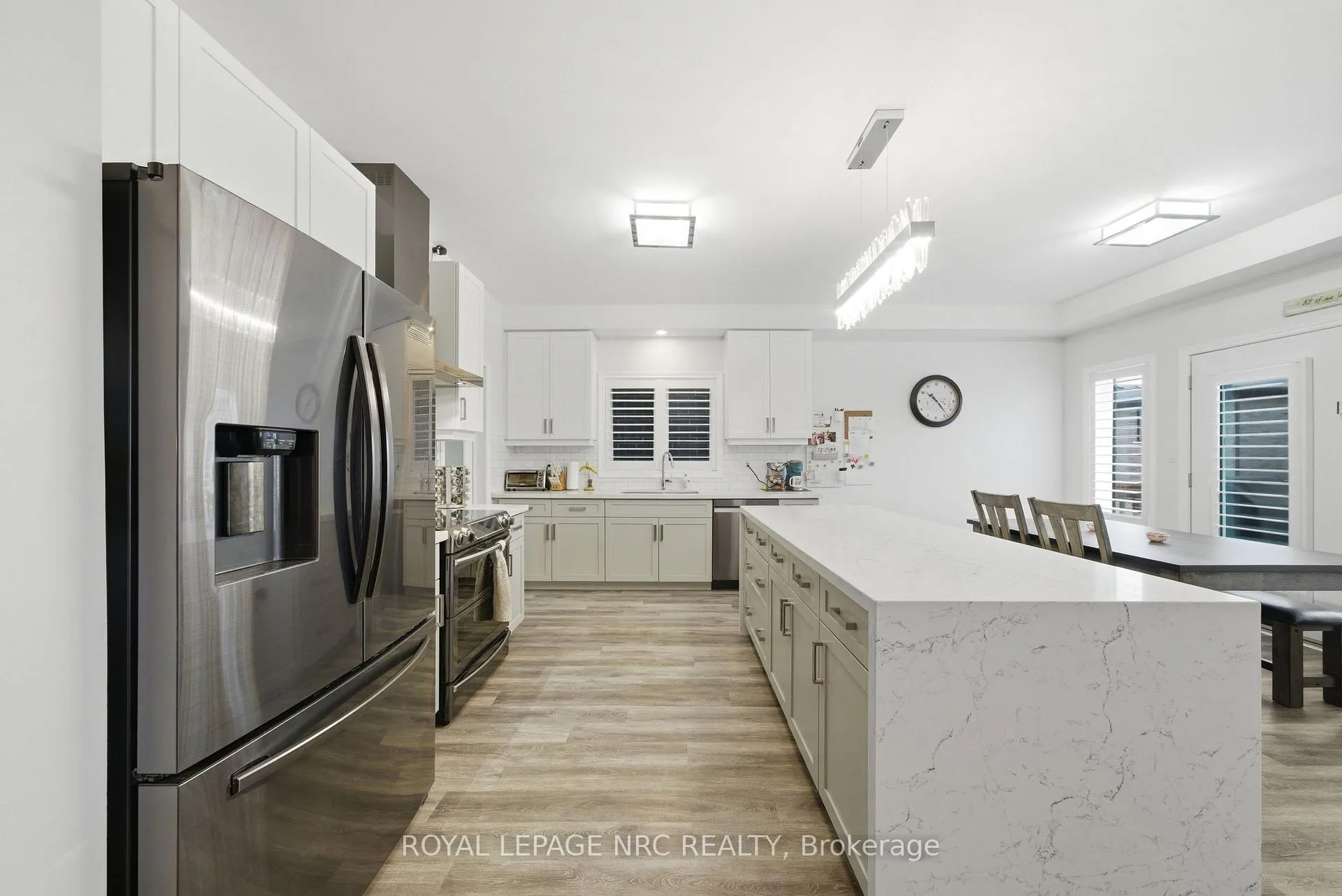 Photo 11 of 4071 Thomas Street, Lincoln, Beamsville — HOMEH