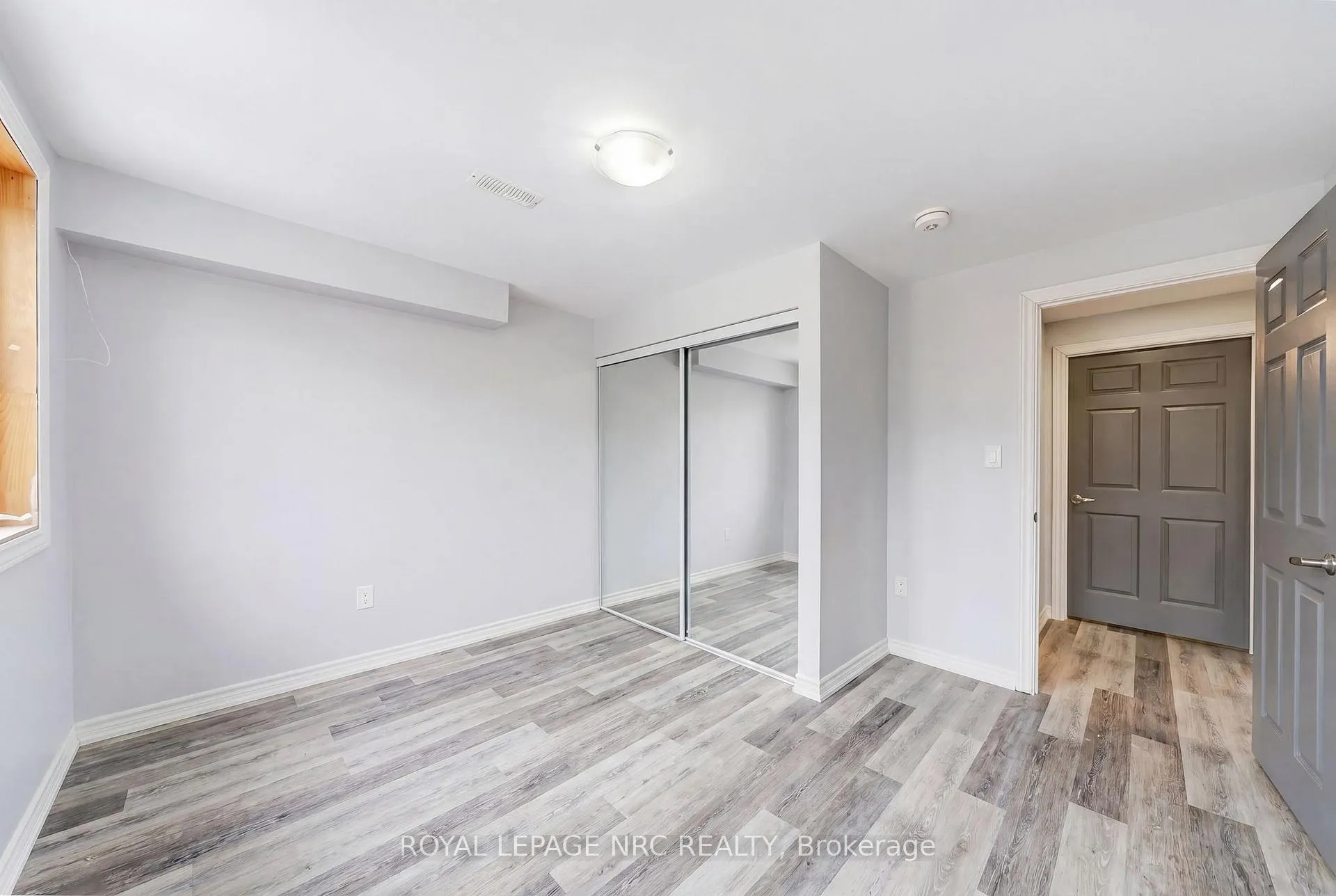 Photo 35 of 4071 Thomas Street, Lincoln, Beamsville — HOMEH