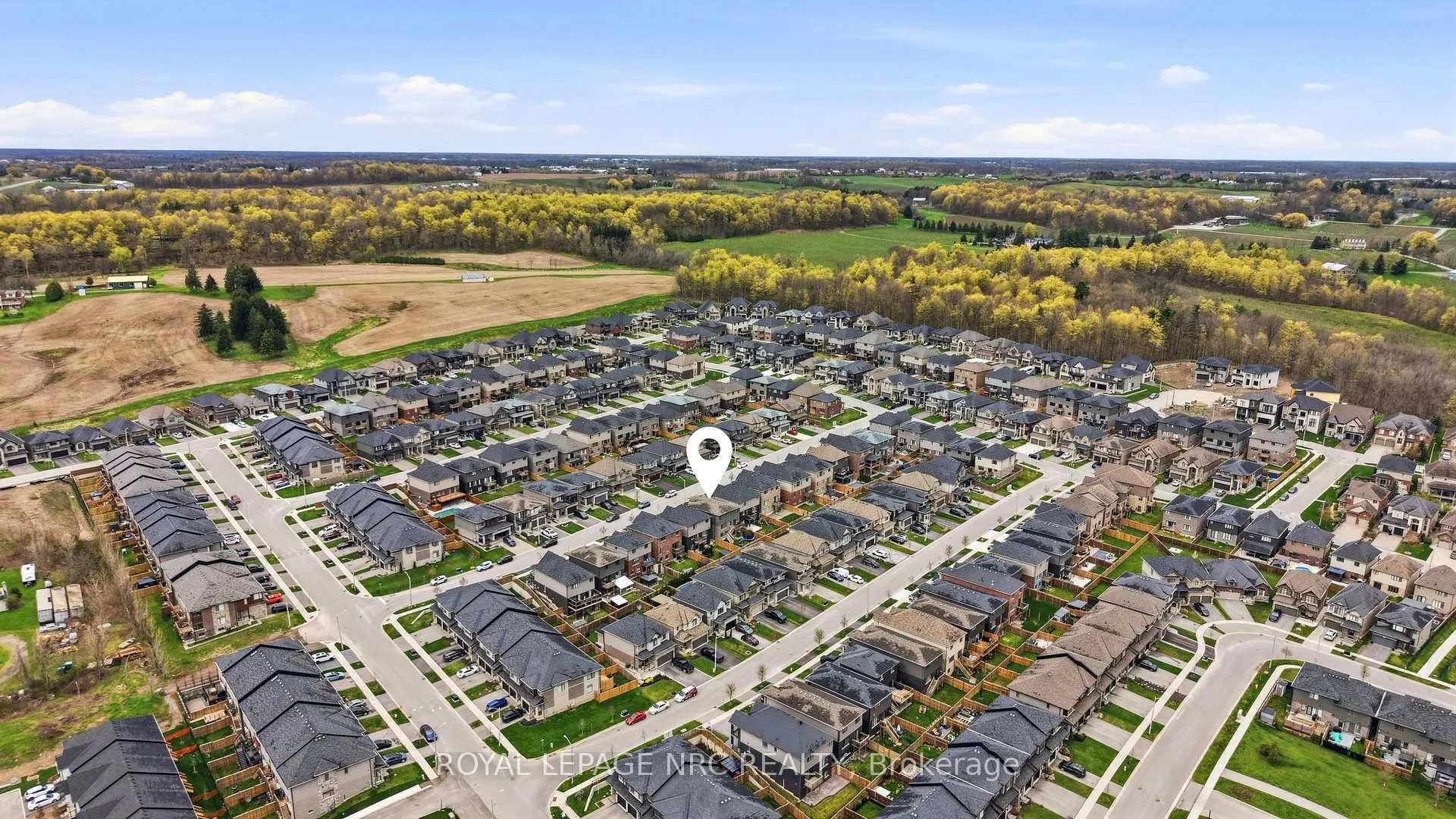 Photo 46 of 4071 Thomas Street, Lincoln, Beamsville — HOMEH