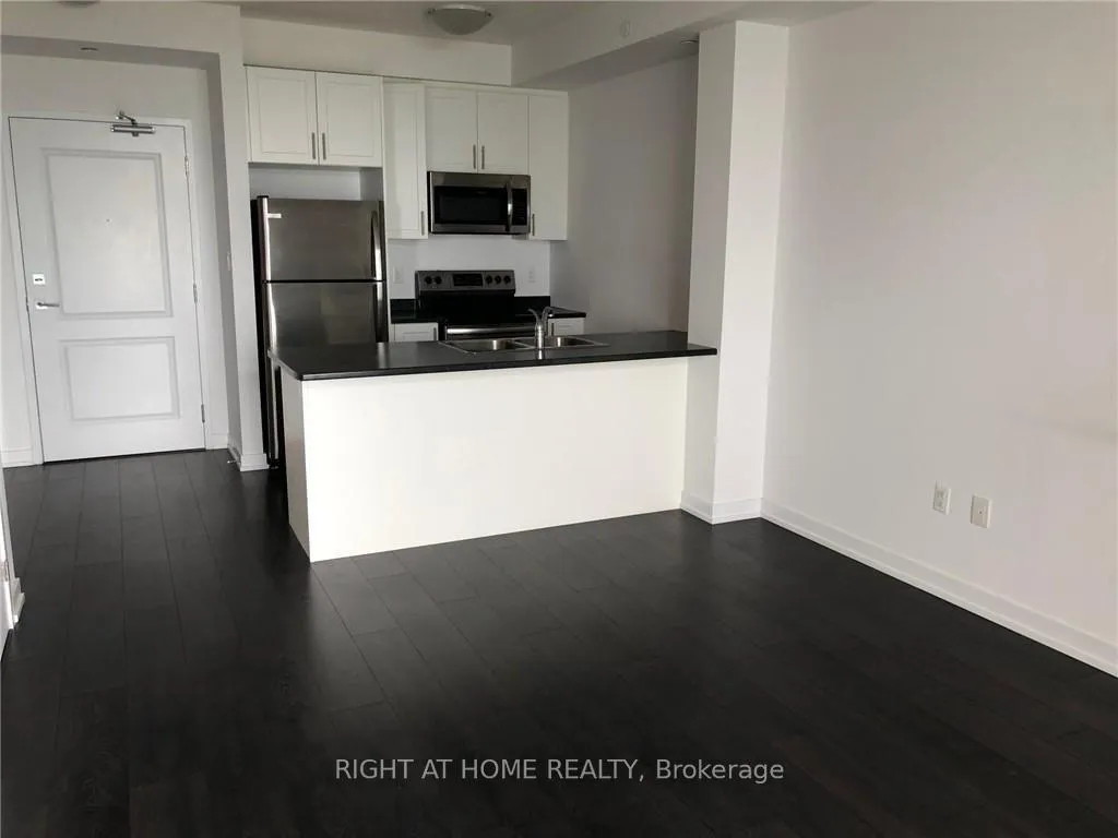 Photo 9 of Unit 404, 101 Shoreview Place, Hamilton, Lakeshore — HOMEH