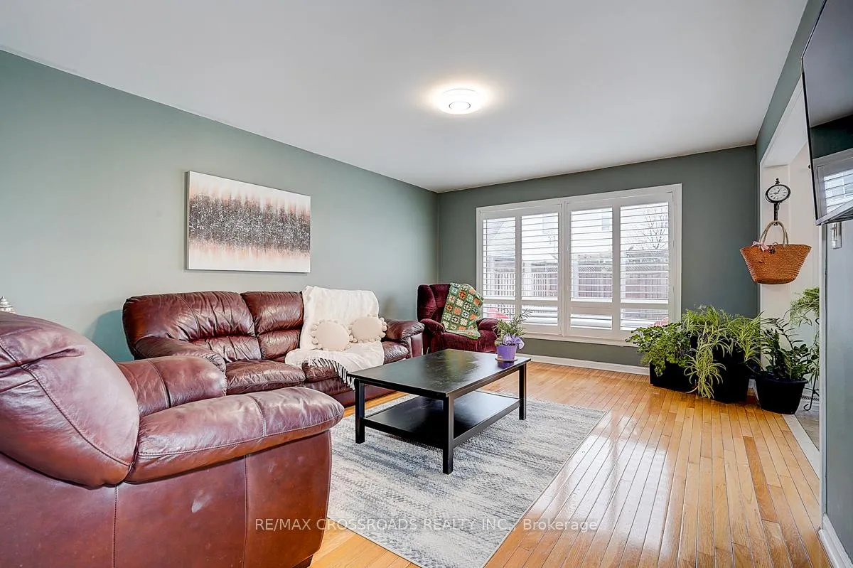 Photo 9 of 597 Caverhill Crescent, Milton, Clarke — HOMEH