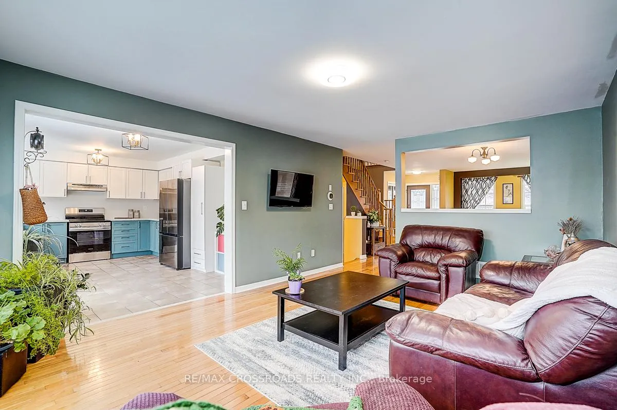 Photo 11 of 597 Caverhill Crescent, Milton, Clarke — HOMEH