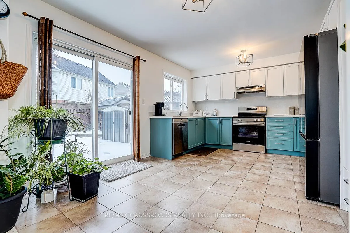 Photo 17 of 597 Caverhill Crescent, Milton, Clarke — HOMEH