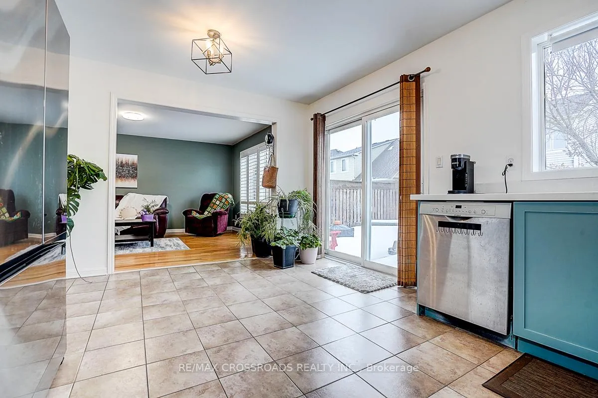 Photo 18 of 597 Caverhill Crescent, Milton, Clarke — HOMEH