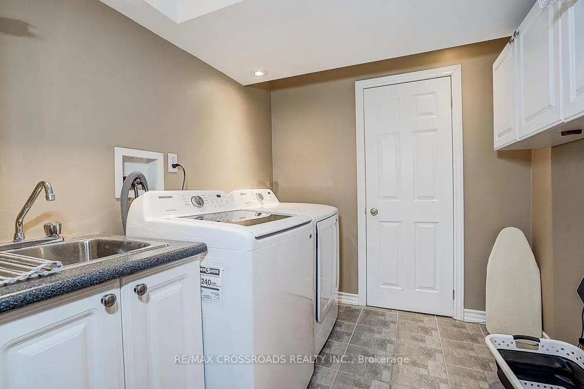 Photo 37 of 597 Caverhill Crescent, Milton, Clarke — HOMEH