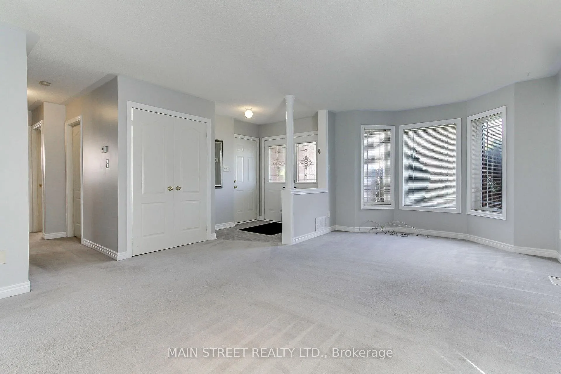 Photo 9 of 68 Wrendale Crescent, Georgina, Keswick South — HOMEH