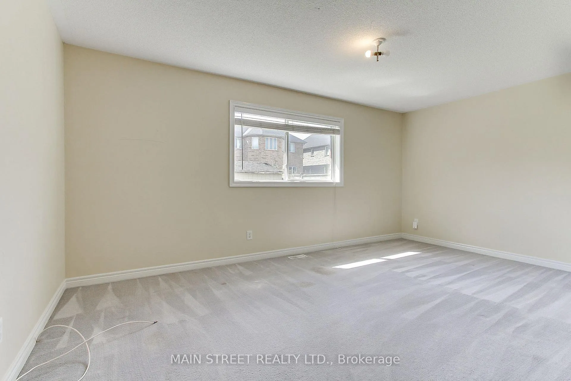 Photo 22 of 68 Wrendale Crescent, Georgina, Keswick South — HOMEH