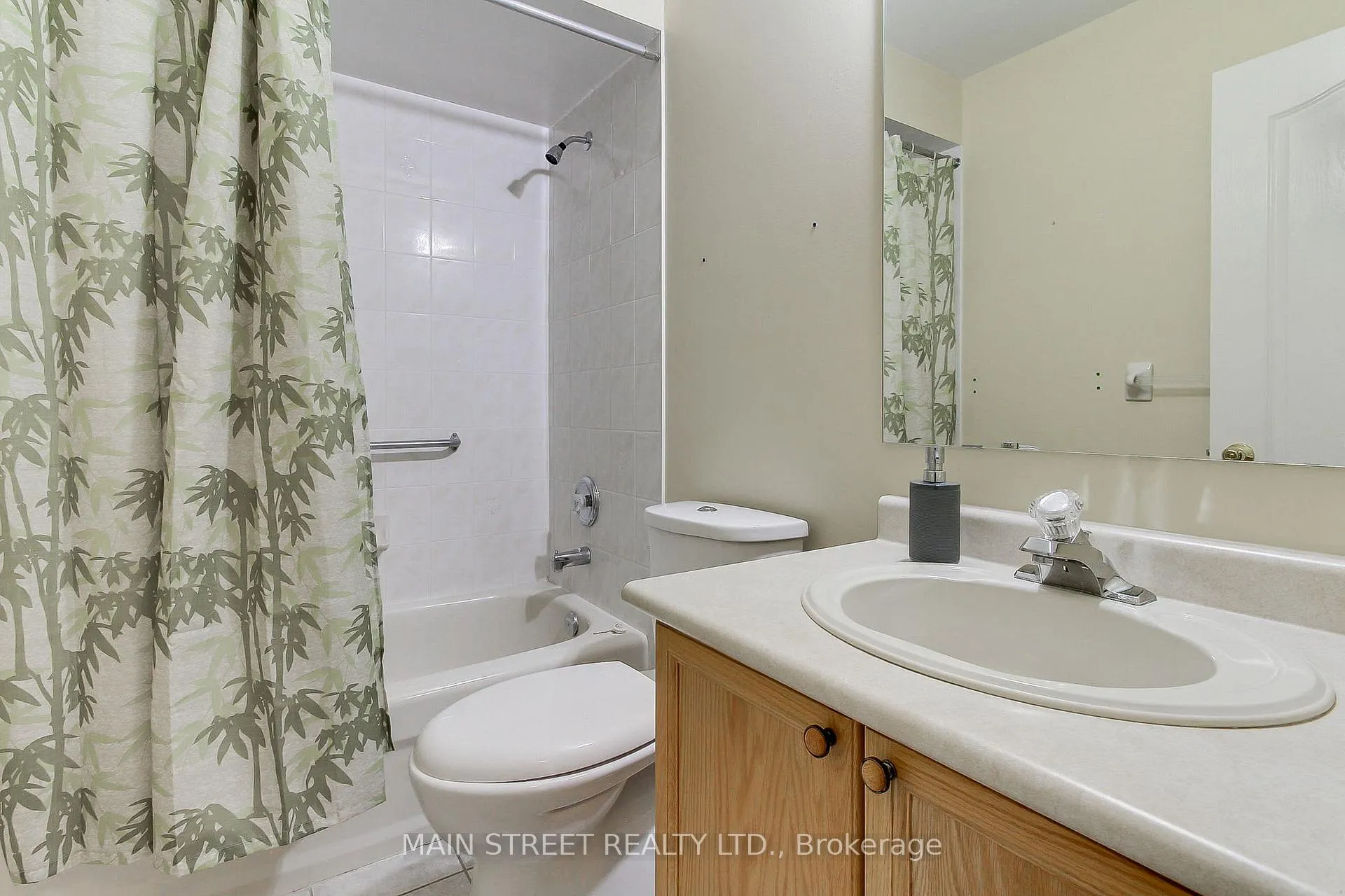 Photo 31 of 68 Wrendale Crescent, Georgina, Keswick South — HOMEH