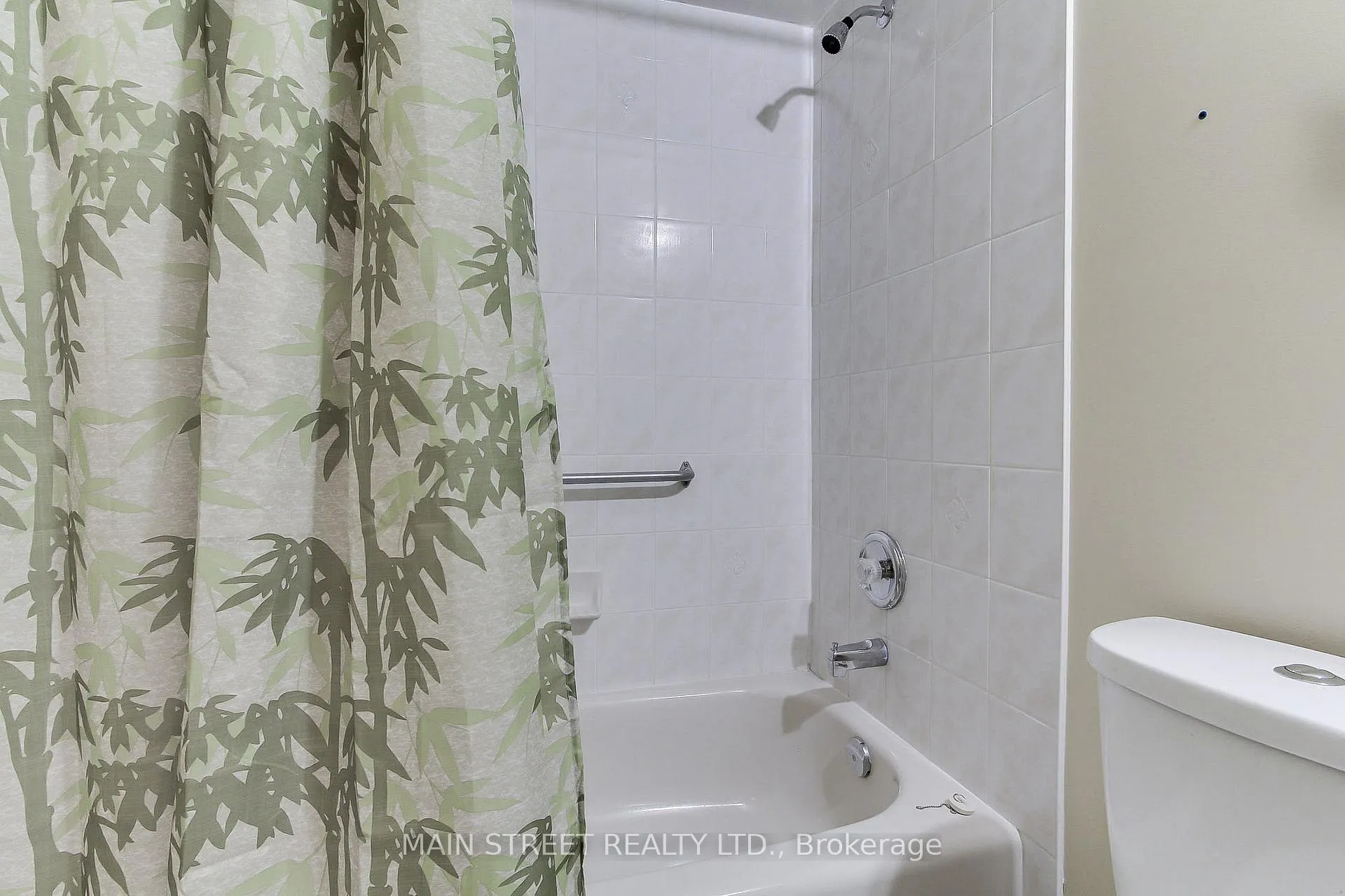 Photo 32 of 68 Wrendale Crescent, Georgina, Keswick South — HOMEH