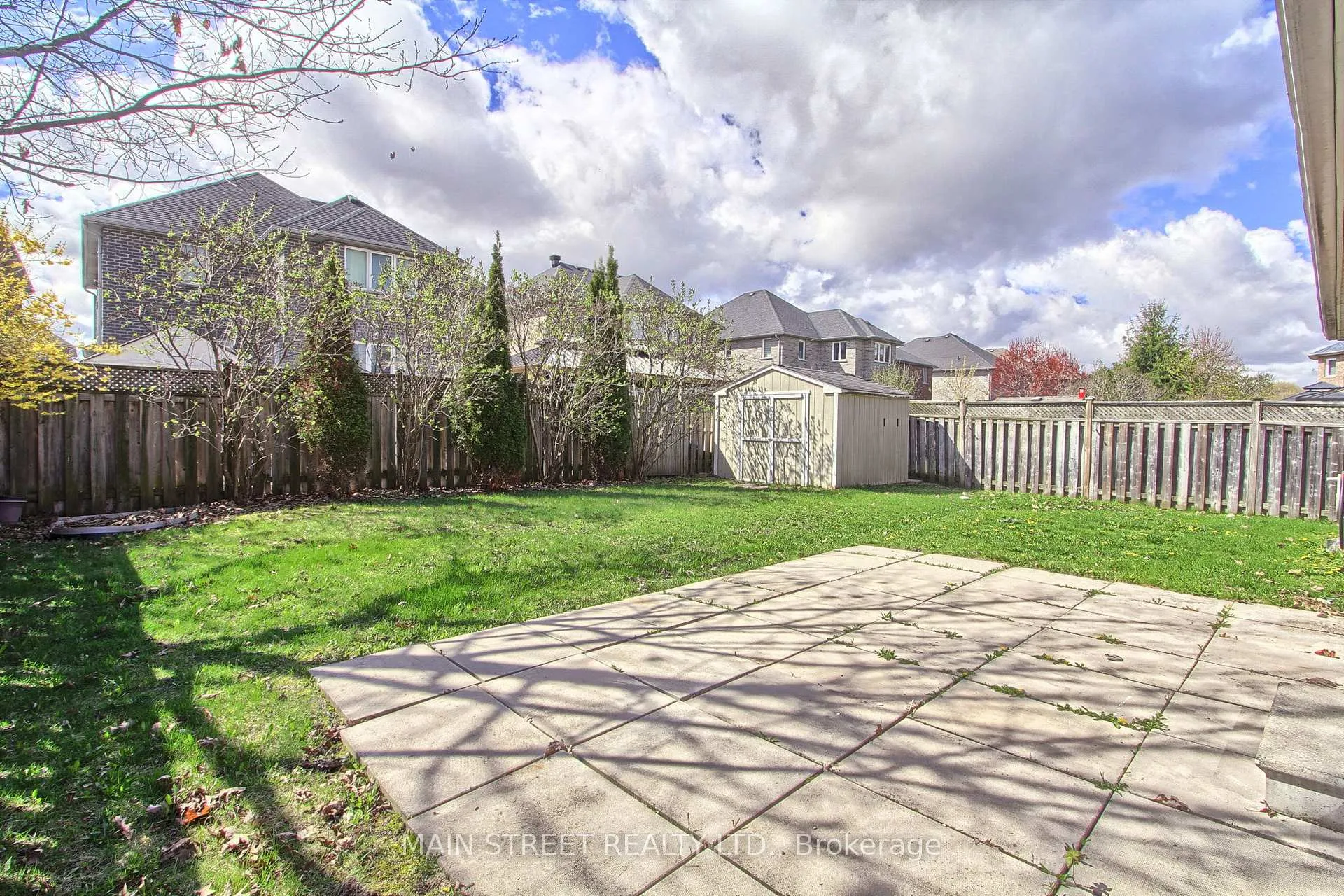 Photo 36 of 68 Wrendale Crescent, Georgina, Keswick South — HOMEH