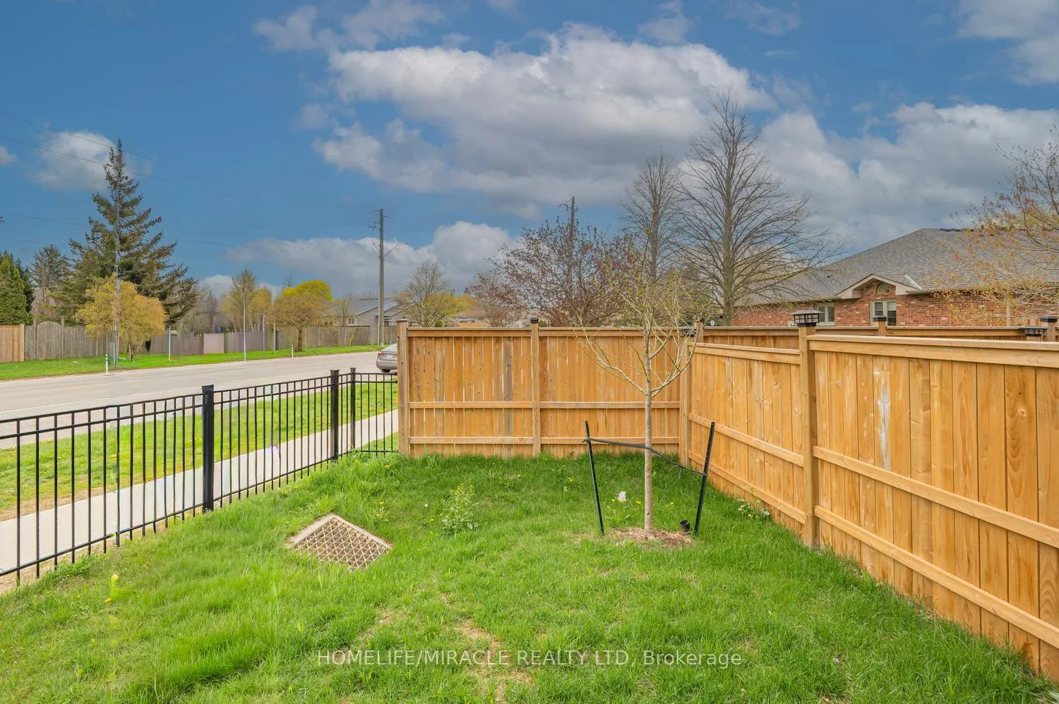 Photo 21 of Unit 34, 720 Grey Street, Brantford, Echo Place — HOMEH